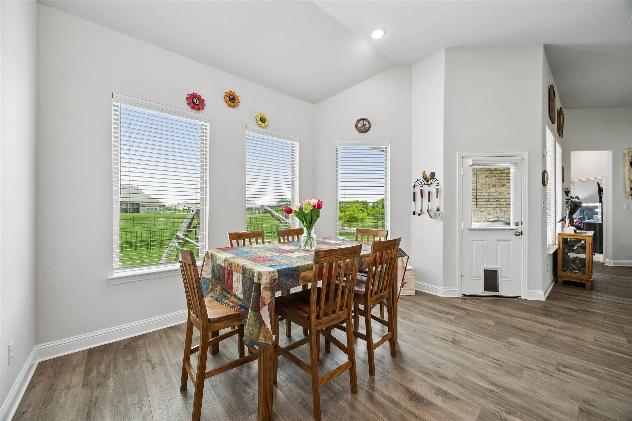Single Family Residence For Sale in Kaufman County , 6608 Woodley Court, Mesquite, Texas 75126, 5 Bedroom, 4 Bathroom, 3 Garage spaces, 3,454 Sqft, built in 2024, mls#21394299, Real Estate Agent in Mesquite, Homes For Sale in Kaufman county, Homes For Sale in Mesquite, Realtor in Mesquite Texas, Real Estate Brokerage Independent Realty Texas, Luminita Cordes Realtor
