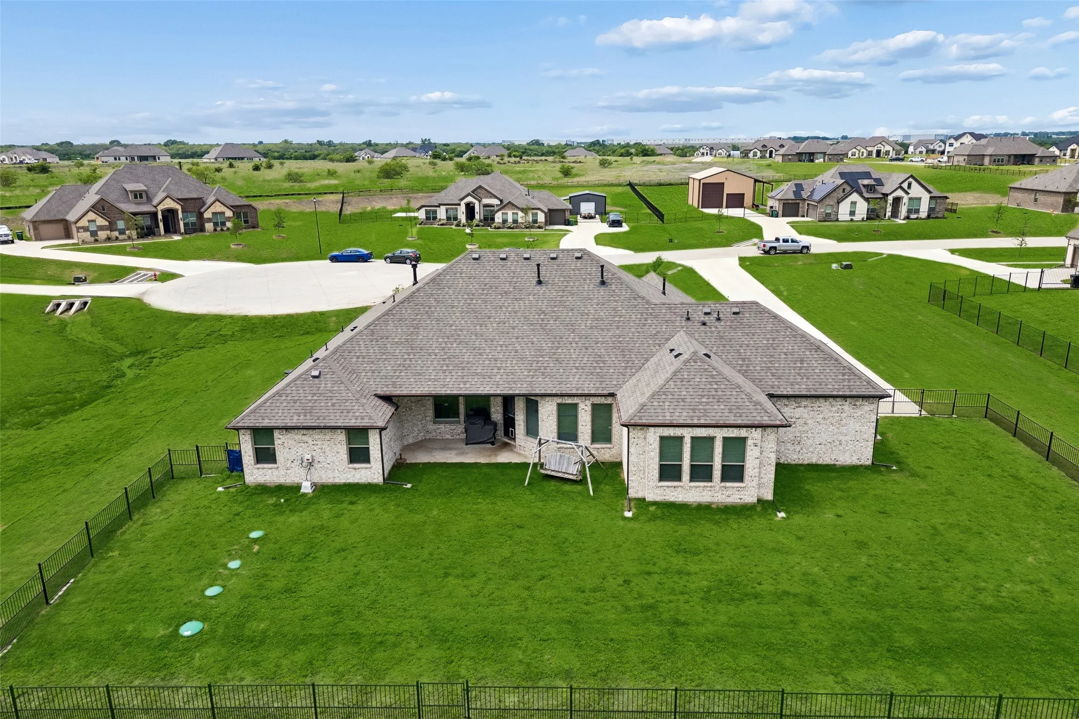Single Family Residence For Sale in Kaufman County , 6608 Woodley Court, Mesquite, Texas 75126, 5 Bedroom, 4 Bathroom, 3 Garage spaces, 3,454 Sqft, built in 2024, mls#21394299, Real Estate Agent in Mesquite, Homes For Sale in Kaufman county, Homes For Sale in Mesquite, Realtor in Mesquite Texas, Real Estate Brokerage Independent Realty Texas, Luminita Cordes Realtor