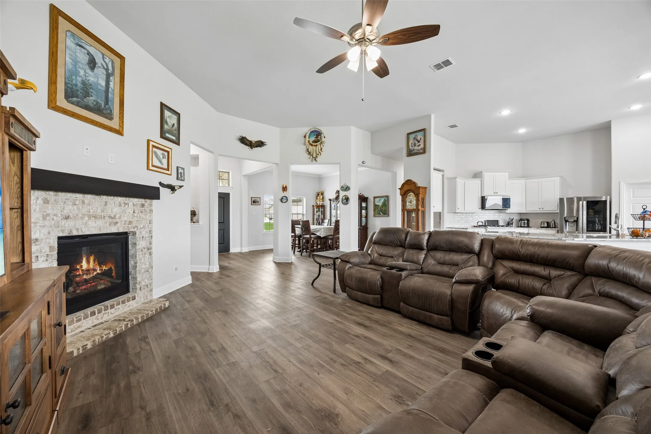 Single Family Residence For Sale in Kaufman County , 6608 Woodley Court, Mesquite, Texas 75126, 5 Bedroom, 4 Bathroom, 3 Garage spaces, 3,454 Sqft, built in 2024, mls#21394299, Real Estate Agent in Mesquite, Homes For Sale in Kaufman county, Homes For Sale in Mesquite, Realtor in Mesquite Texas, Real Estate Brokerage Independent Realty Texas, Luminita Cordes Realtor