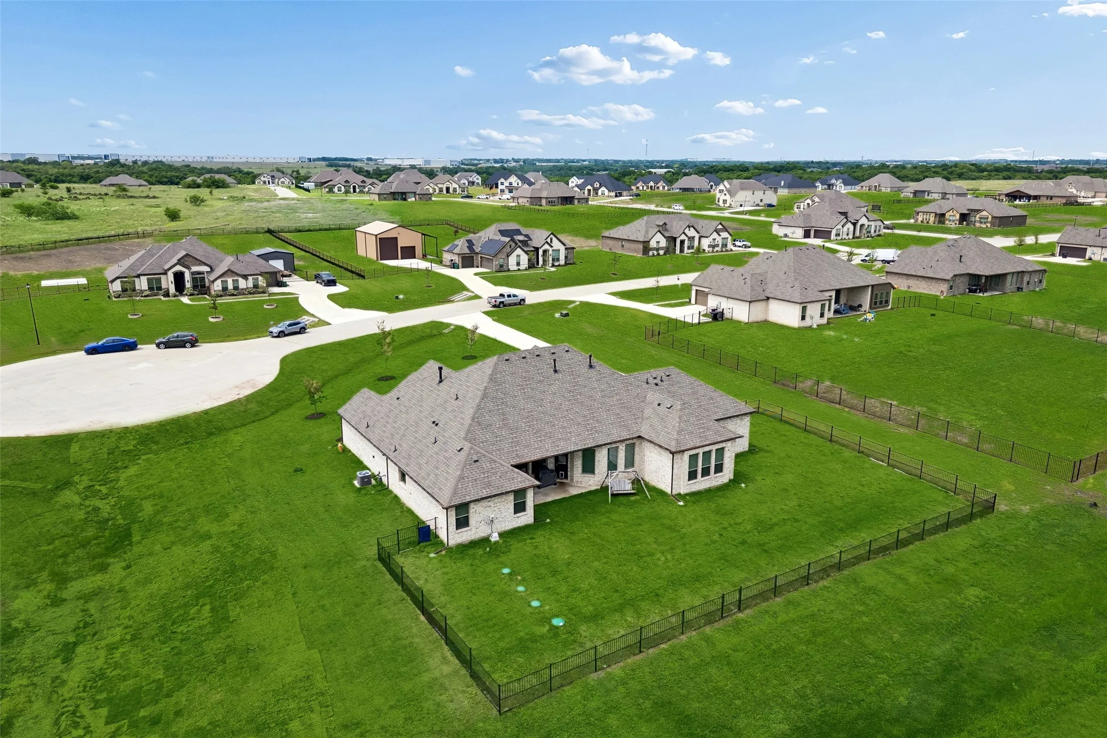 Single Family Residence For Sale in Kaufman County , 6608 Woodley Court, Mesquite, Texas 75126, 5 Bedroom, 4 Bathroom, 3 Garage spaces, 3,454 Sqft, built in 2024, mls#21394299, Real Estate Agent in Mesquite, Homes For Sale in Kaufman county, Homes For Sale in Mesquite, Realtor in Mesquite Texas, Real Estate Brokerage Independent Realty Texas, Luminita Cordes Realtor