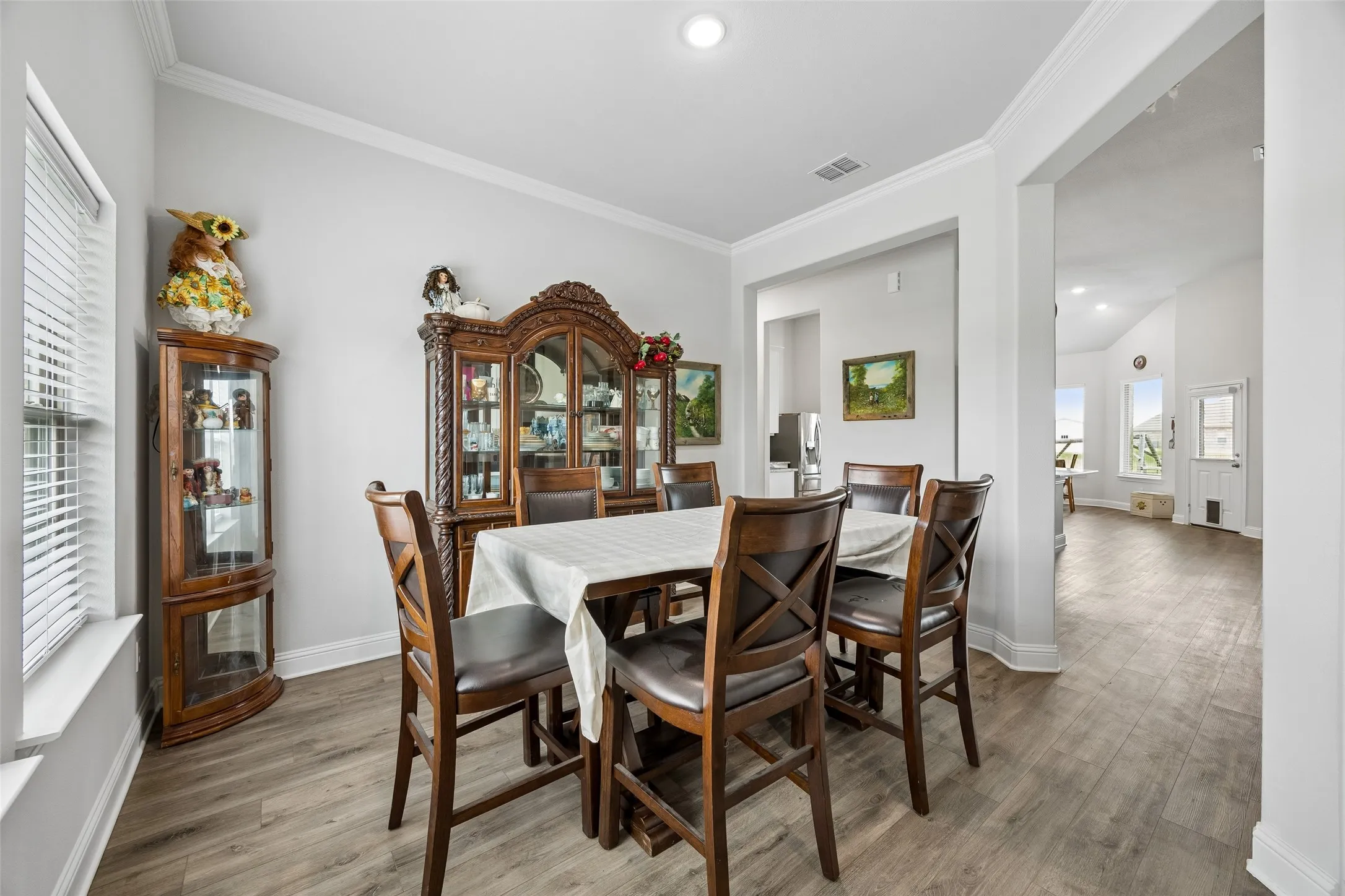 Single Family Residence For Sale in Kaufman County , 6608 Woodley Court, Mesquite, Texas 75126, 5 Bedroom, 4 Bathroom, 3 Garage spaces, 3,454 Sqft, built in 2024, mls#21394299, Real Estate Agent in Mesquite, Homes For Sale in Kaufman county, Homes For Sale in Mesquite, Realtor in Mesquite Texas, Real Estate Brokerage Independent Realty Texas, Luminita Cordes Realtor
