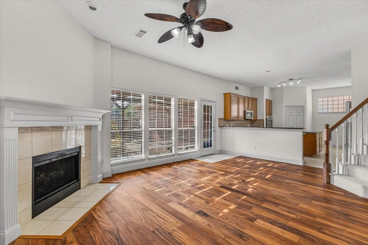 Single Family Residence For Sale in Dallas County , 707 Cheshire Drive, Coppell, Texas 75019, 4 Bedroom, 3 Bathroom, 2 Garage spaces, 2,402 Sqft, built in 1994, mls#21400784, Real Estate Agent in Coppell, Homes For Sale in Dallas county, Homes For Sale in Coppell, Realtor in Coppell Texas, Real Estate Brokerage Independent Realty Texas, Luminita Cordes Realtor