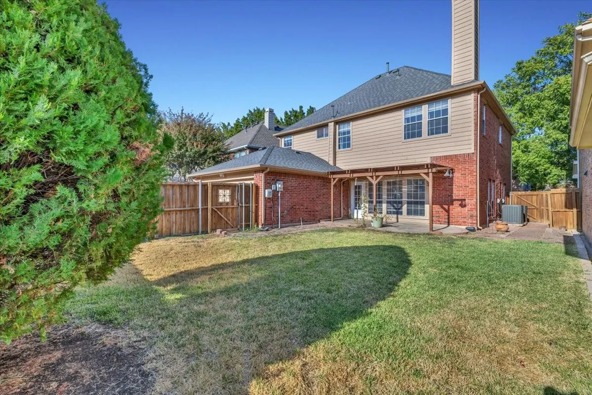 Single Family Residence For Sale in Dallas County , 707 Cheshire Drive, Coppell, Texas 75019, 4 Bedroom, 3 Bathroom, 2 Garage spaces, 2,402 Sqft, built in 1994, mls#21400784, Real Estate Agent in Coppell, Homes For Sale in Dallas county, Homes For Sale in Coppell, Realtor in Coppell Texas, Real Estate Brokerage Independent Realty Texas, Luminita Cordes Realtor