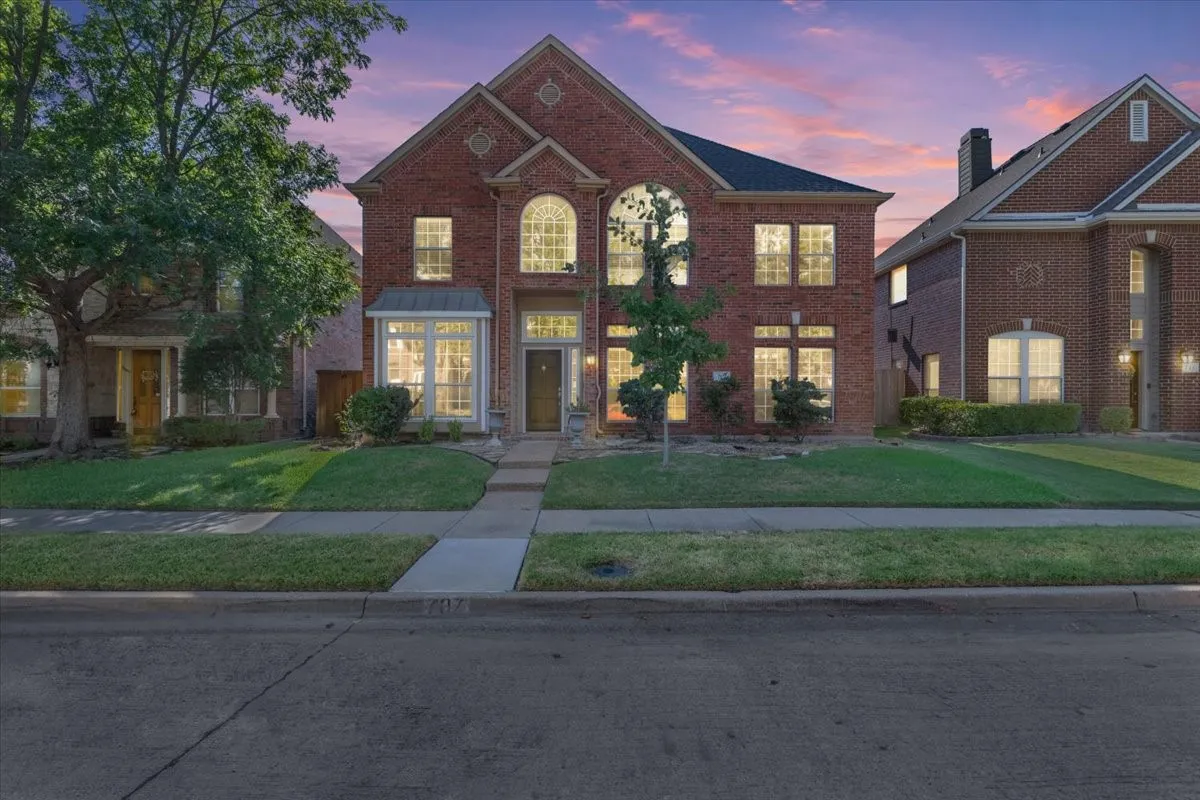 Single Family Residence For Sale in Dallas County , 707 Cheshire Drive, Coppell, Texas 75019, 4 Bedroom, 3 Bathroom, 2 Garage spaces, 2,402 Sqft, built in 1994, mls#21400784, Real Estate Agent in Coppell, Homes For Sale in Dallas county, Homes For Sale in Coppell, Realtor in Coppell Texas, Real Estate Brokerage Independent Realty Texas, Luminita Cordes Realtor