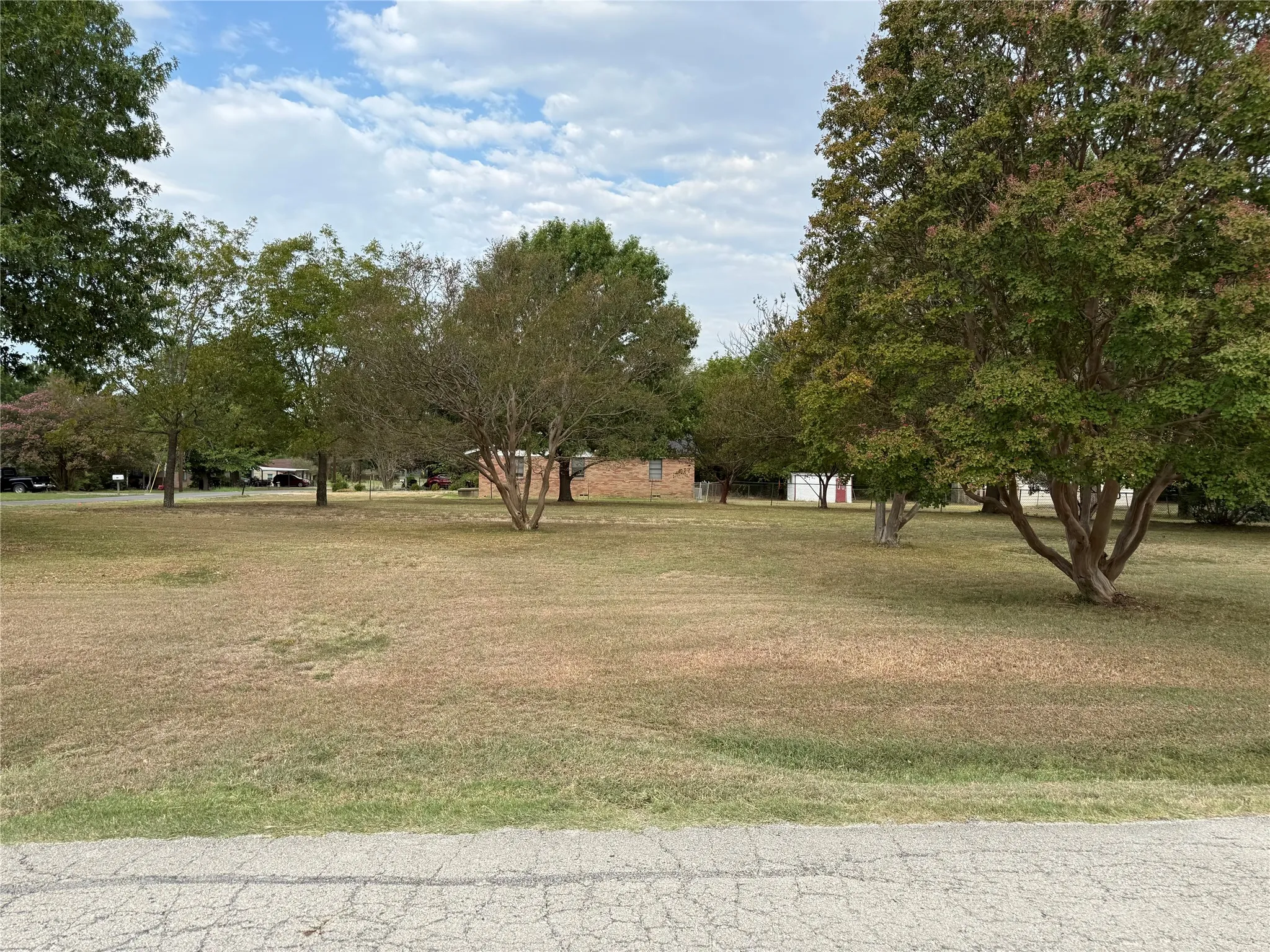 Unimproved Land For Sale in Van Zandt County , 800 4th Street, Wills Point, Texas 75169, 0, 0, Garage spaces, 0 Sqft, built in 0, mls#21398463, Real Estate Agent in Wills Point, Homes For Sale in Van Zandt county, Homes For Sale in Wills Point, Realtor in Wills Point Texas, Real Estate Brokerage Independent Realty Texas, Luminita Cordes Realtor
