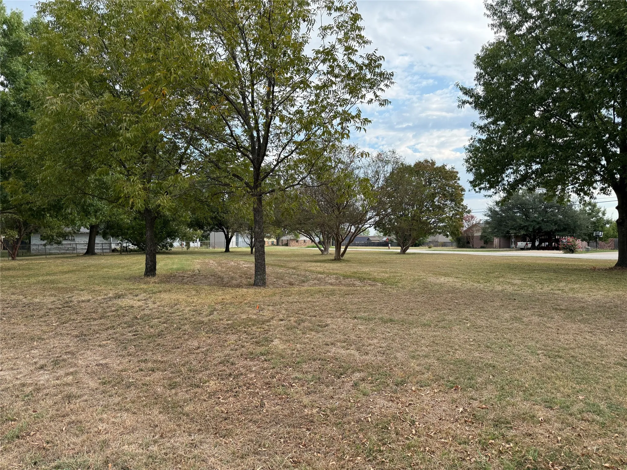 Unimproved Land For Sale in Van Zandt County , 800 4th Street, Wills Point, Texas 75169, 0, 0, Garage spaces, 0 Sqft, built in 0, mls#21398463, Real Estate Agent in Wills Point, Homes For Sale in Van Zandt county, Homes For Sale in Wills Point, Realtor in Wills Point Texas, Real Estate Brokerage Independent Realty Texas, Luminita Cordes Realtor