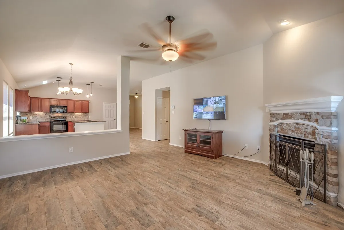 Single Family Residence For Sale in Denton County , 8812 Trailblazer Drive, Cross Roads, Texas 76227, 4 Bedroom, 2 Bathroom, 2 Garage spaces, 1,816 Sqft, built in 2007, mls#21399560, Real Estate Agent in Cross Roads, Homes For Sale in Denton county, Homes For Sale in Cross Roads, Realtor in Cross Roads Texas, Real Estate Brokerage Independent Realty Texas, Luminita Cordes Realtor