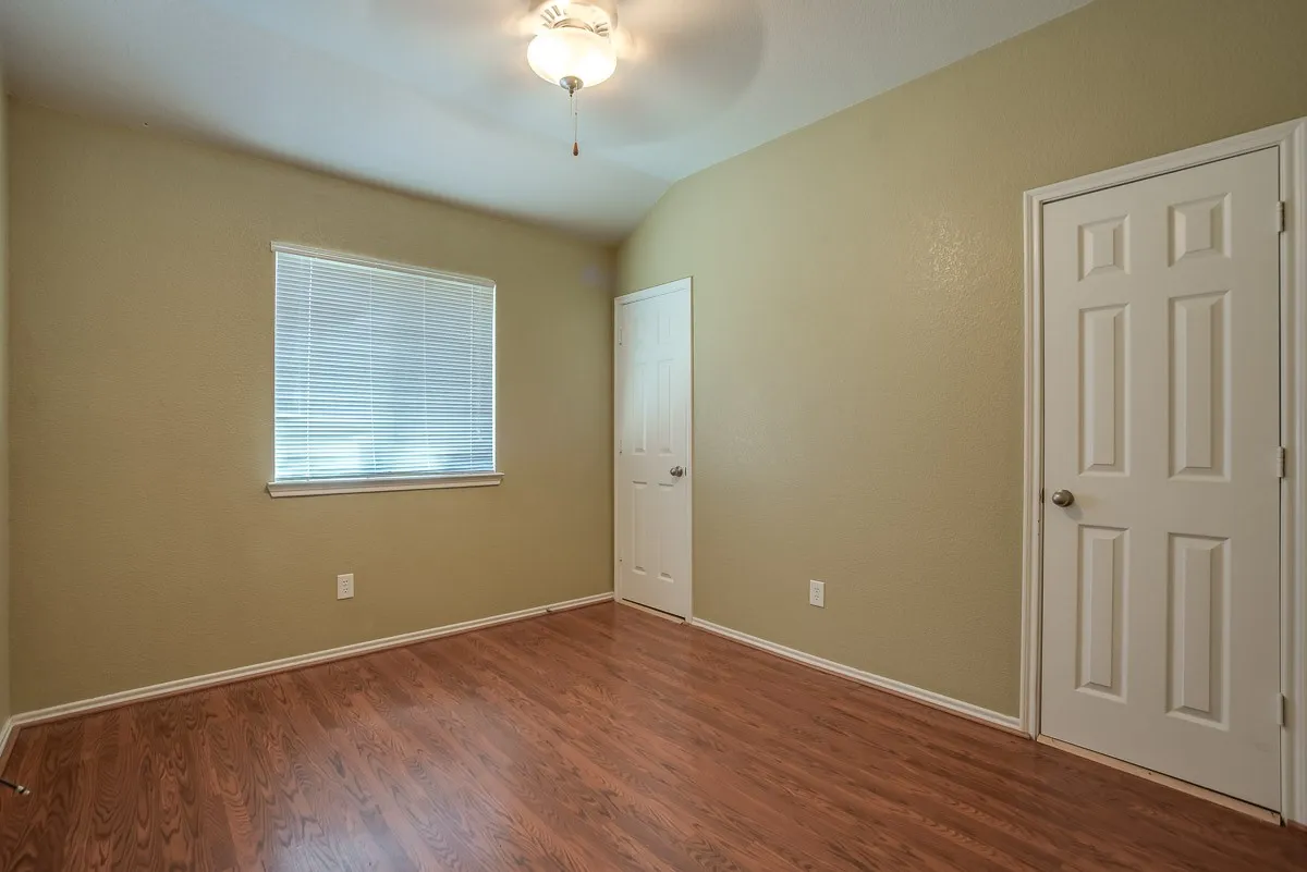 Single Family Residence For Sale in Denton County , 8812 Trailblazer Drive, Cross Roads, Texas 76227, 4 Bedroom, 2 Bathroom, 2 Garage spaces, 1,816 Sqft, built in 2007, mls#21399560, Real Estate Agent in Cross Roads, Homes For Sale in Denton county, Homes For Sale in Cross Roads, Realtor in Cross Roads Texas, Real Estate Brokerage Independent Realty Texas, Luminita Cordes Realtor