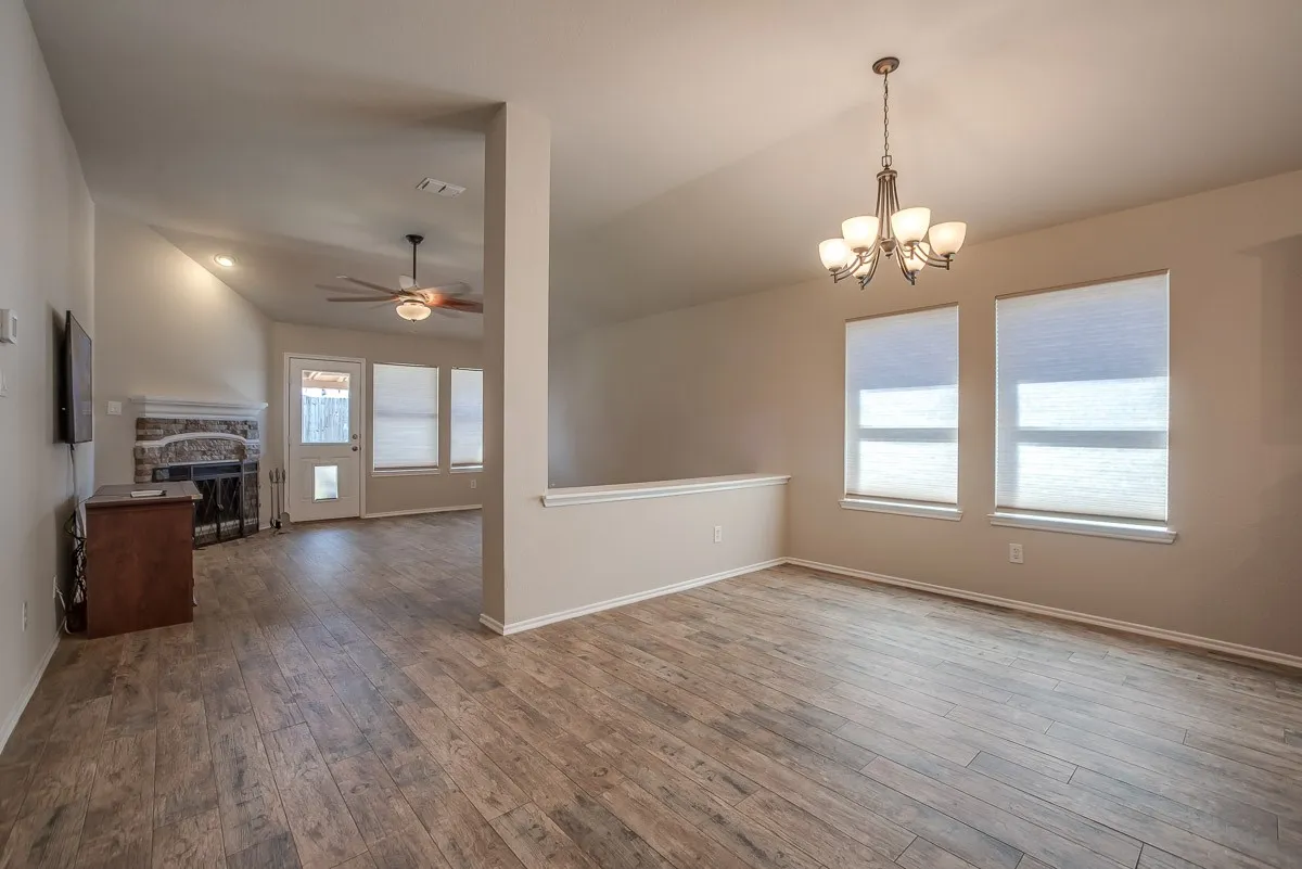 Single Family Residence For Sale in Denton County , 8812 Trailblazer Drive, Cross Roads, Texas 76227, 4 Bedroom, 2 Bathroom, 2 Garage spaces, 1,816 Sqft, built in 2007, mls#21399560, Real Estate Agent in Cross Roads, Homes For Sale in Denton county, Homes For Sale in Cross Roads, Realtor in Cross Roads Texas, Real Estate Brokerage Independent Realty Texas, Luminita Cordes Realtor