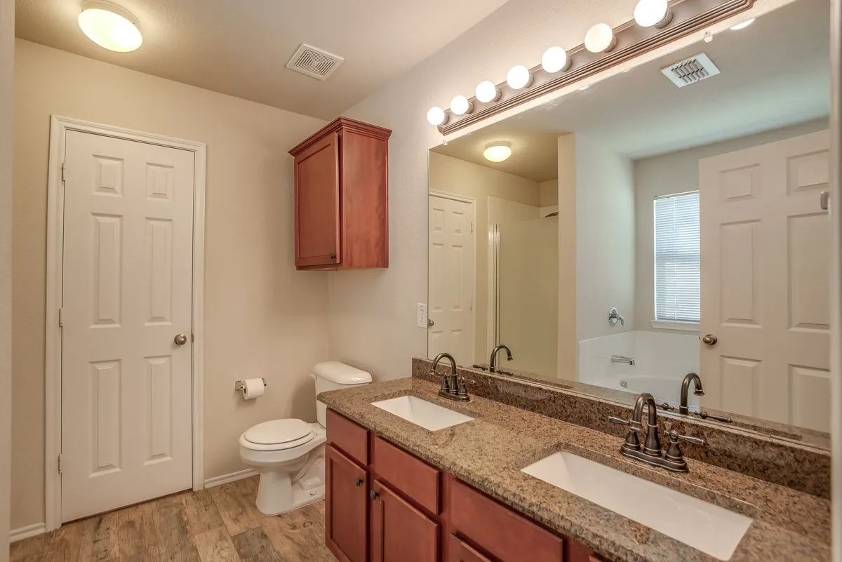 Single Family Residence For Sale in Denton County , 8812 Trailblazer Drive, Cross Roads, Texas 76227, 4 Bedroom, 2 Bathroom, 2 Garage spaces, 1,816 Sqft, built in 2007, mls#21399560, Real Estate Agent in Cross Roads, Homes For Sale in Denton county, Homes For Sale in Cross Roads, Realtor in Cross Roads Texas, Real Estate Brokerage Independent Realty Texas, Luminita Cordes Realtor