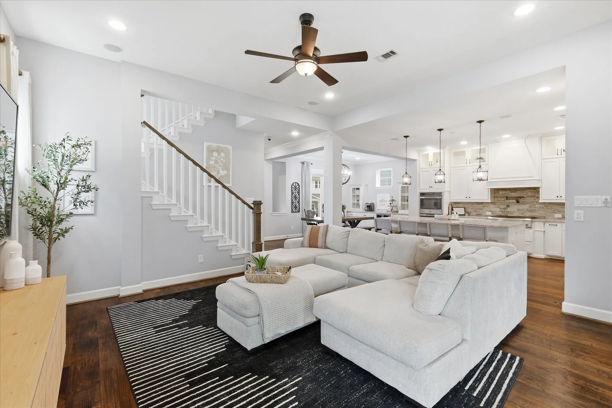 Single Family Residence For Sale in Tarrant County , 6000 Monterey Mews, North Richland Hills, Texas 76180, 5 Bedroom, 5 Bathroom, 2 Garage spaces, 3,663 Sqft, built in 2016, mls#21396291, Real Estate Agent in North Richland Hills, Homes For Sale in Tarrant county, Homes For Sale in North Richland Hills, Realtor in North Richland Hills Texas, Real Estate Brokerage Independent Realty Texas, Luminita Cordes Realtor