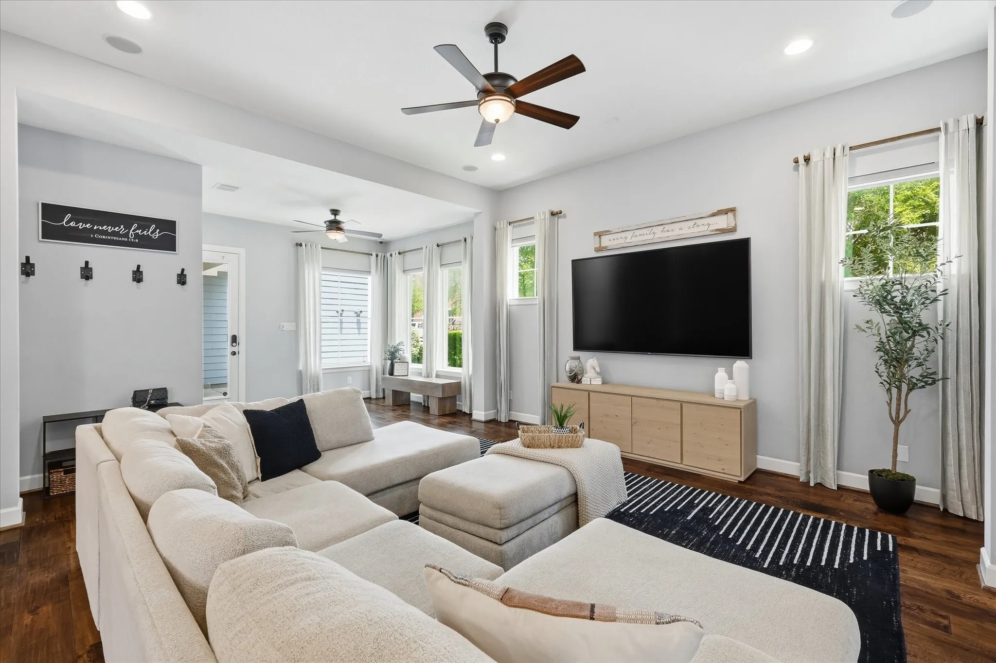 Single Family Residence For Sale in Tarrant County , 6000 Monterey Mews, North Richland Hills, Texas 76180, 5 Bedroom, 5 Bathroom, 2 Garage spaces, 3,663 Sqft, built in 2016, mls#21396291, Real Estate Agent in North Richland Hills, Homes For Sale in Tarrant county, Homes For Sale in North Richland Hills, Realtor in North Richland Hills Texas, Real Estate Brokerage Independent Realty Texas, Luminita Cordes Realtor