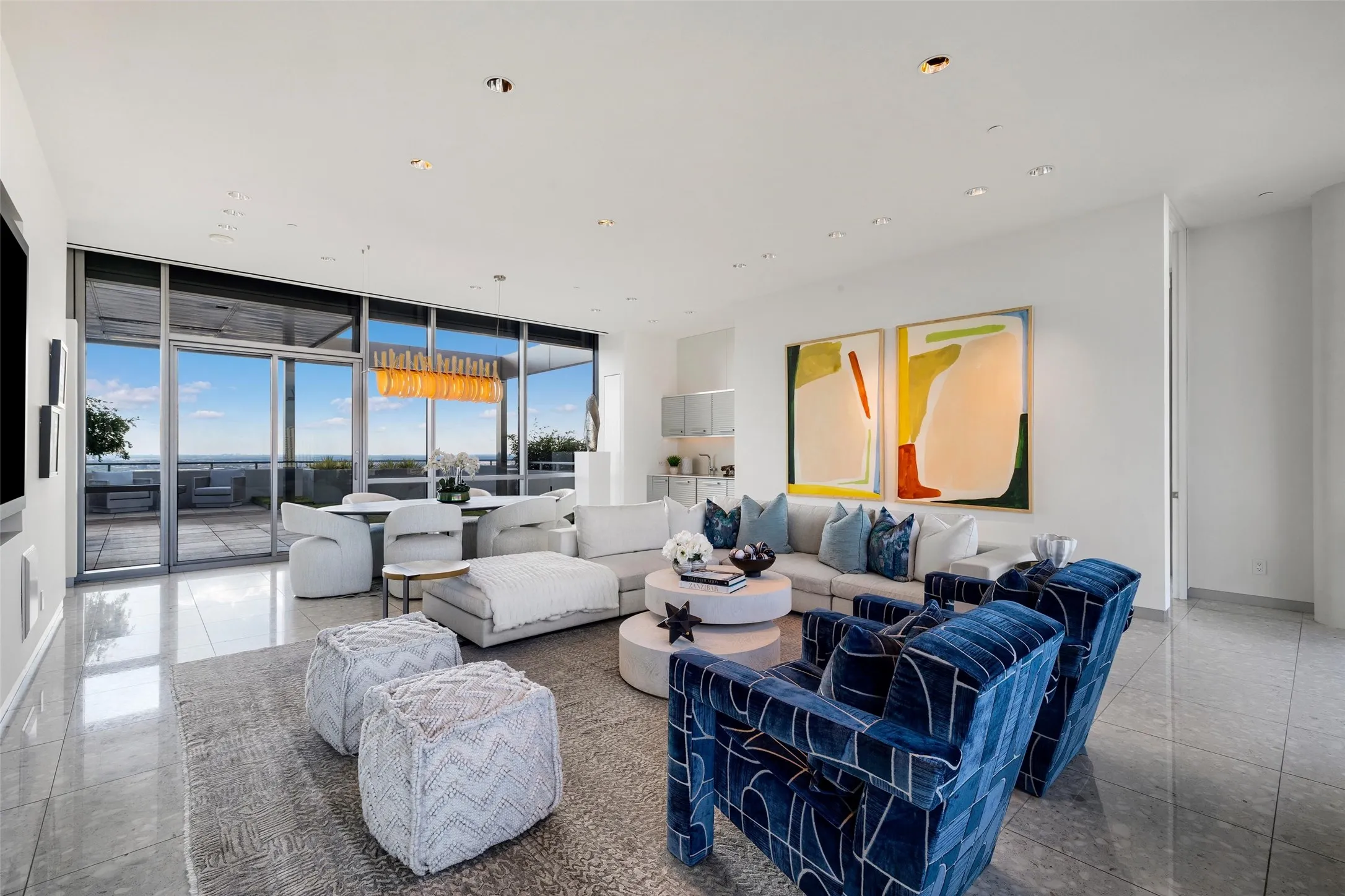 Condominium For Sale in Dallas County , 2200 Victory Avenue 2701, Dallas, Texas 75219, 3 Bedroom, 5 Bathroom, 2 Garage spaces, 4,857 Sqft, built in 2007, mls#21374778, Real Estate Agent in Dallas, Homes For Sale in Dallas county, Homes For Sale in Dallas, Realtor in Dallas Texas, Real Estate Brokerage Independent Realty Texas, Luminita Cordes Realtor