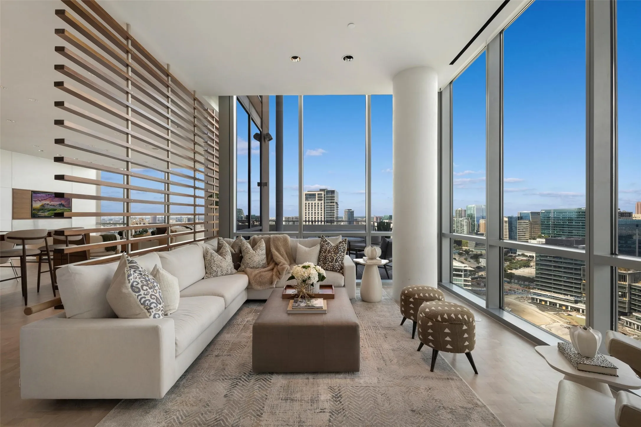 Condominium For Sale in Dallas County , 2200 Victory Avenue 2701, Dallas, Texas 75219, 3 Bedroom, 5 Bathroom, 2 Garage spaces, 4,857 Sqft, built in 2007, mls#21374778, Real Estate Agent in Dallas, Homes For Sale in Dallas county, Homes For Sale in Dallas, Realtor in Dallas Texas, Real Estate Brokerage Independent Realty Texas, Luminita Cordes Realtor