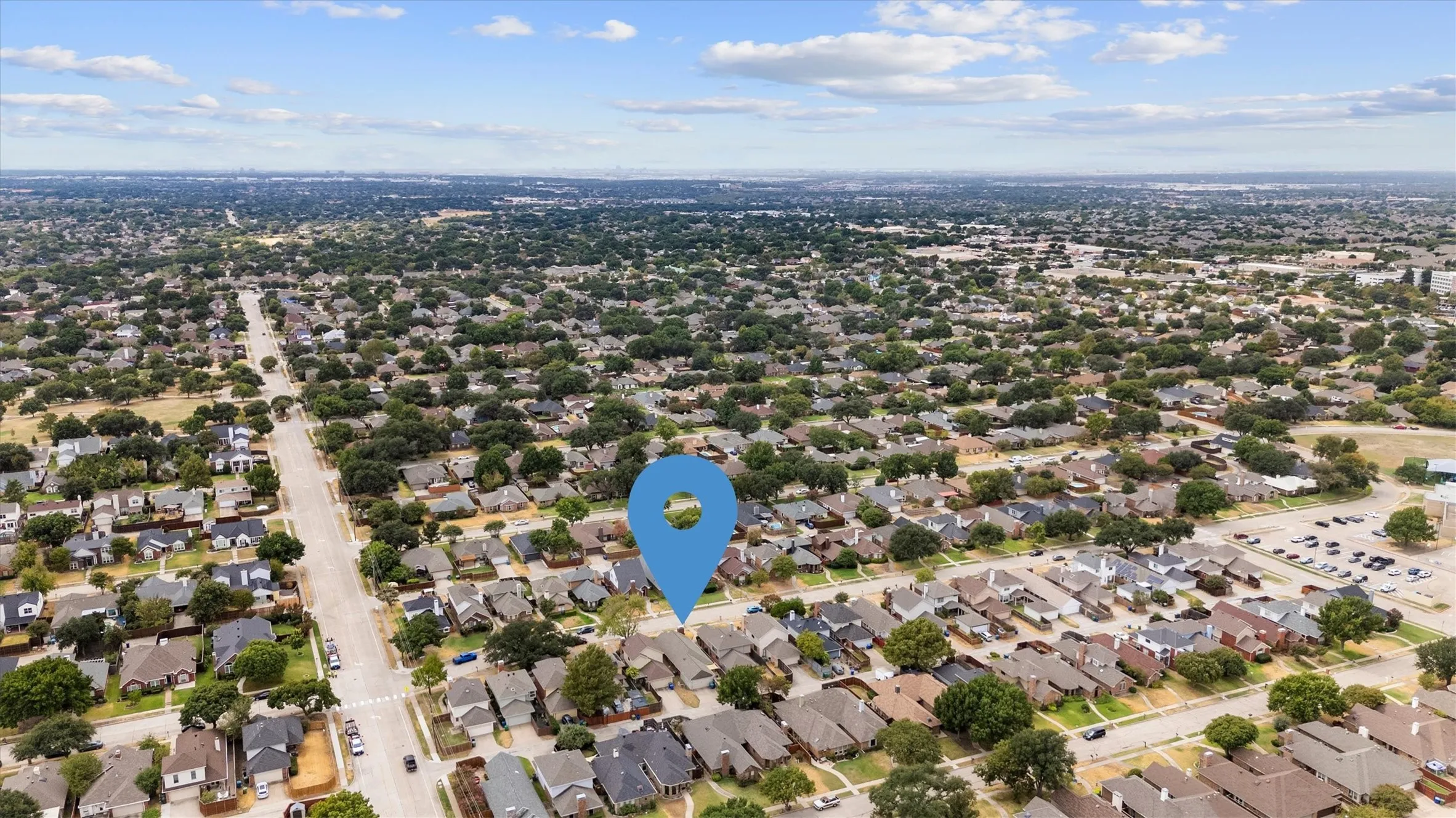 Single Family Residence For Sale in Denton County , 2031 Greenview Drive A, Carrollton, Texas 75010, 3 Bedroom, 2 Bathroom, 2 Garage spaces, 1,351 Sqft, built in 1991, mls#21398004, Real Estate Agent in Carrollton, Homes For Sale in Denton county, Homes For Sale in Carrollton, Realtor in Carrollton Texas, Real Estate Brokerage Independent Realty Texas, Luminita Cordes Realtor