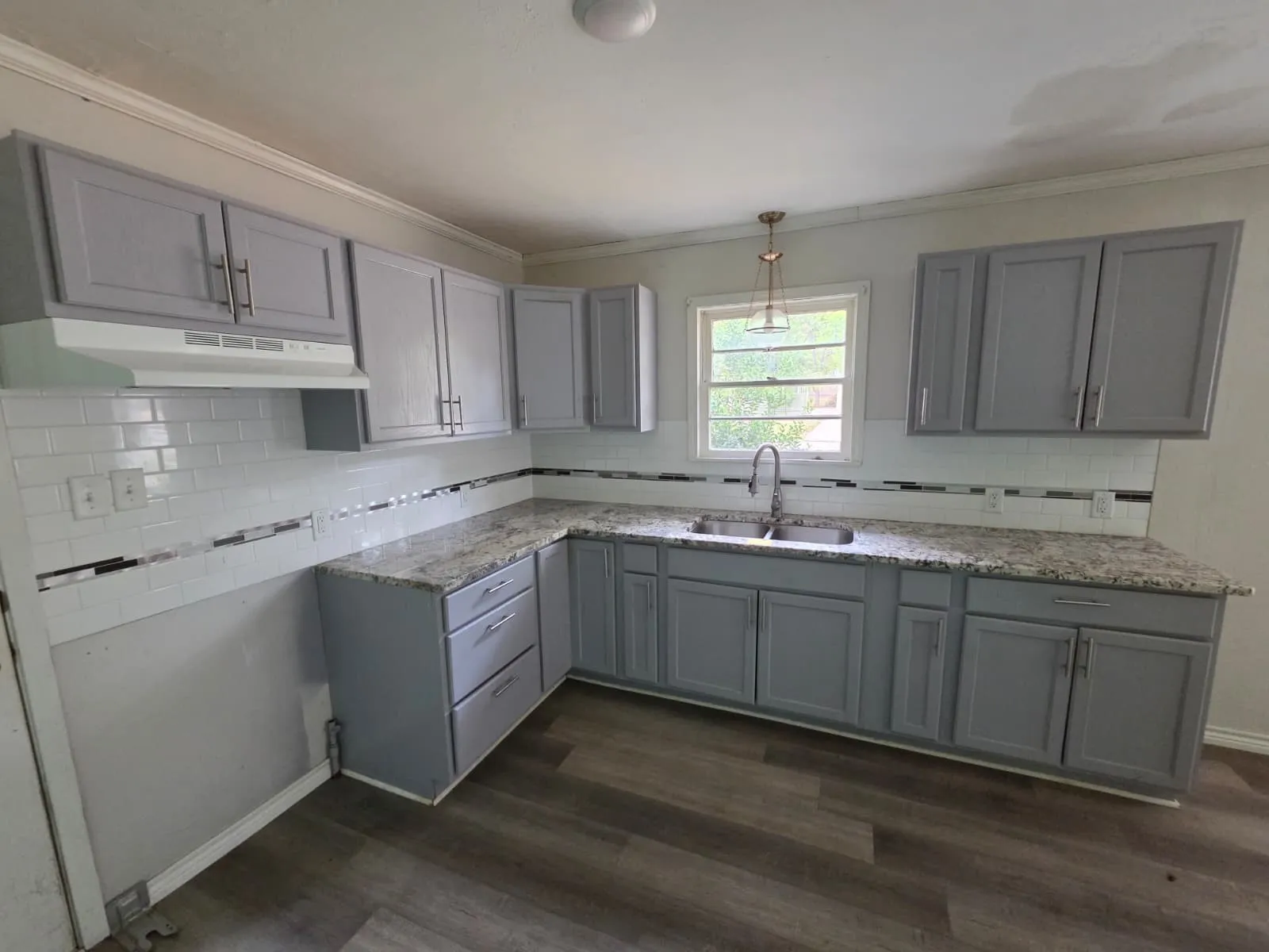 Single Family Residence For Sale in Upshur County , 1007 N Montgomery Street, Gilmer, Texas 75644, 2 Bedroom, 1 Bathroom, Garage spaces, 1,140 Sqft, built in 1950, mls#21400353, Real Estate Agent in Gilmer, Homes For Sale in Upshur county, Homes For Sale in Gilmer, Realtor in Gilmer Texas, Real Estate Brokerage Independent Realty Texas, Luminita Cordes Realtor