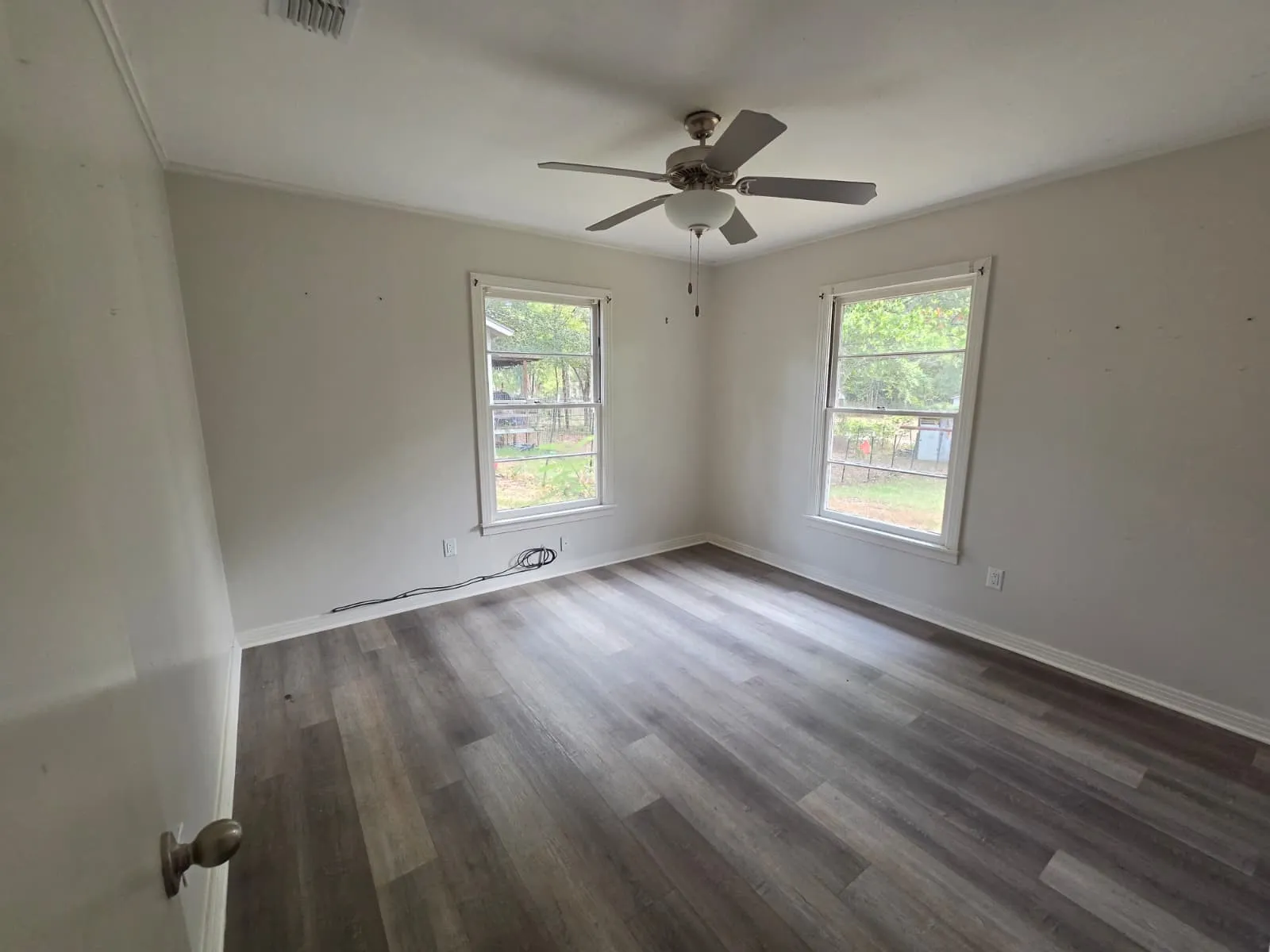 Single Family Residence For Sale in Upshur County , 1007 N Montgomery Street, Gilmer, Texas 75644, 2 Bedroom, 1 Bathroom, Garage spaces, 1,140 Sqft, built in 1950, mls#21400353, Real Estate Agent in Gilmer, Homes For Sale in Upshur county, Homes For Sale in Gilmer, Realtor in Gilmer Texas, Real Estate Brokerage Independent Realty Texas, Luminita Cordes Realtor