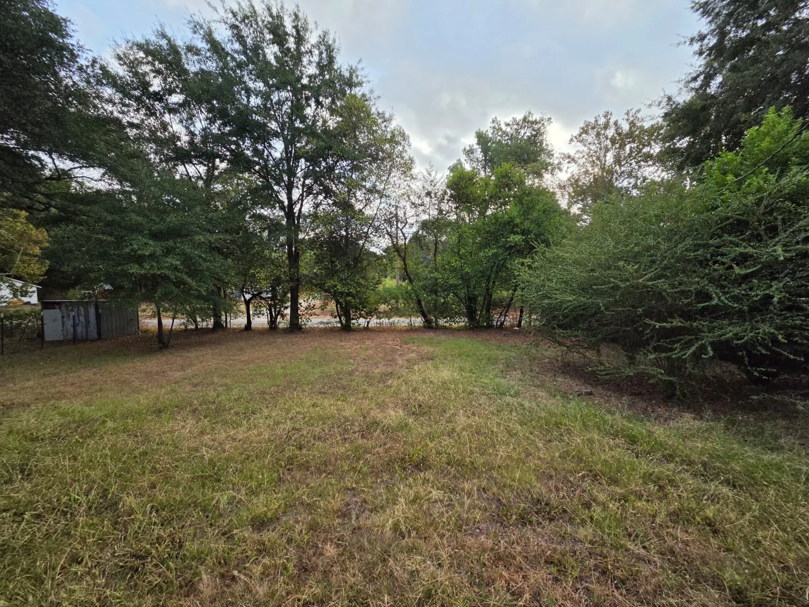 Single Family Residence For Sale in Upshur County , 1007 N Montgomery Street, Gilmer, Texas 75644, 2 Bedroom, 1 Bathroom, Garage spaces, 1,140 Sqft, built in 1950, mls#21400353, Real Estate Agent in Gilmer, Homes For Sale in Upshur county, Homes For Sale in Gilmer, Realtor in Gilmer Texas, Real Estate Brokerage Independent Realty Texas, Luminita Cordes Realtor