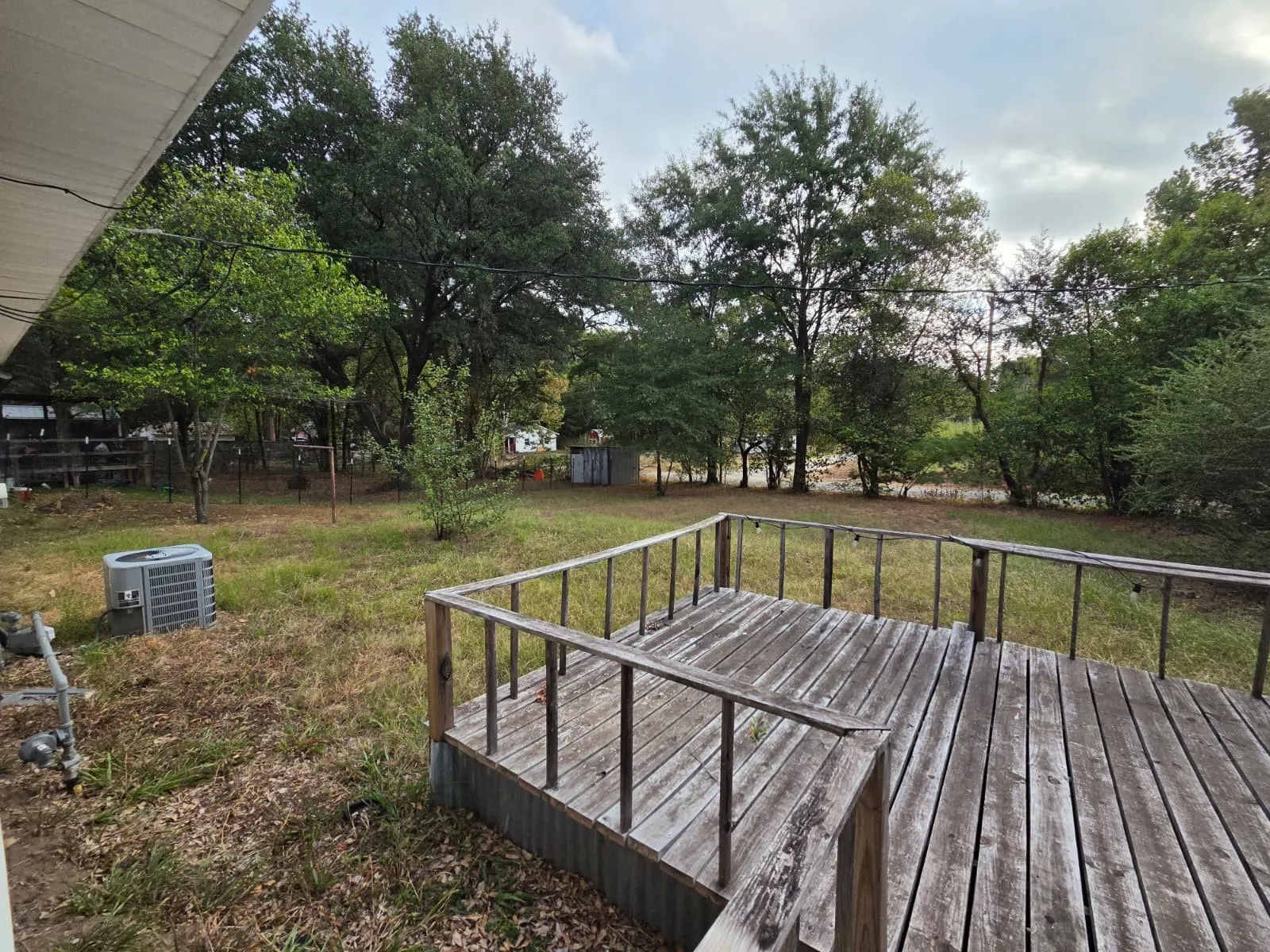 Single Family Residence For Sale in Upshur County , 1007 N Montgomery Street, Gilmer, Texas 75644, 2 Bedroom, 1 Bathroom, Garage spaces, 1,140 Sqft, built in 1950, mls#21400353, Real Estate Agent in Gilmer, Homes For Sale in Upshur county, Homes For Sale in Gilmer, Realtor in Gilmer Texas, Real Estate Brokerage Independent Realty Texas, Luminita Cordes Realtor