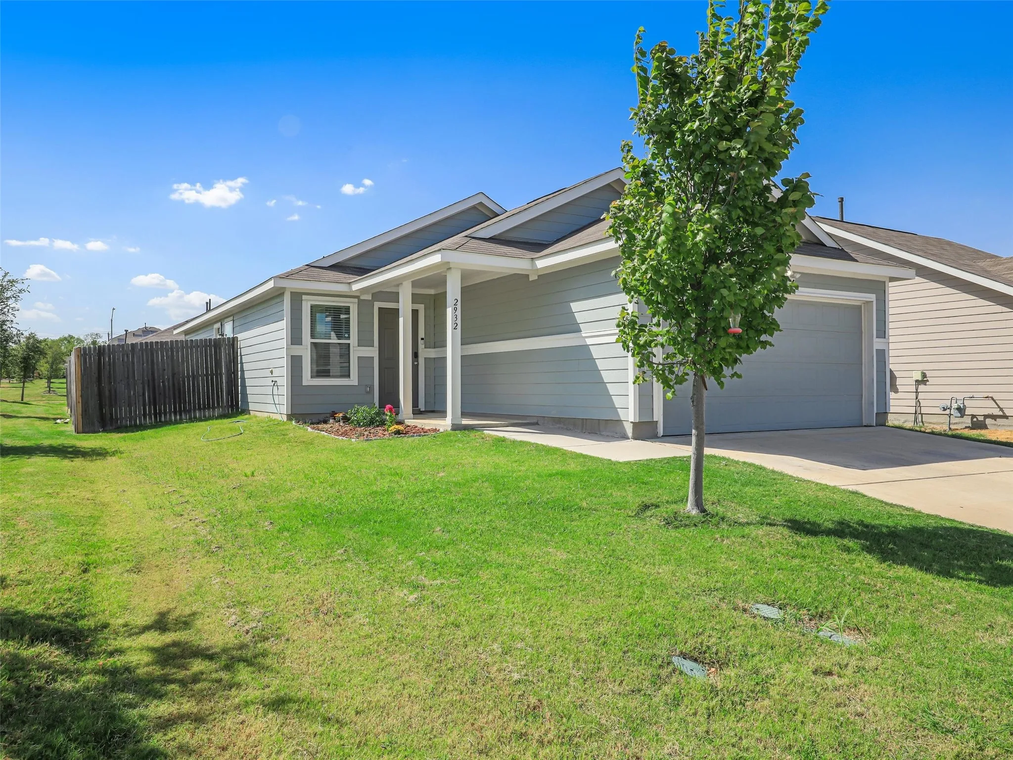 Single Family Residence For Sale in Tarrant County , 2932 Dora Drive, Fort Worth, Texas 76119, 3 Bedroom, 2 Bathroom, 2 Garage spaces, 1,276 Sqft, built in 2023, mls#21398278, Real Estate Agent in Fort Worth, Homes For Sale in Tarrant county, Homes For Sale in Fort Worth, Realtor in Fort Worth Texas, Real Estate Brokerage Independent Realty Texas, Luminita Cordes Realtor