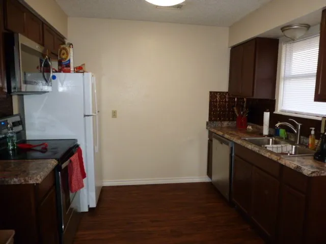 Single Family Residence For Rent in Taylor County , 1318 BAYLOR, Abilene, Texas 79602, 3 Bedroom, 1 Bathroom, 1 Garage spaces, 888 Sqft, built in 1983, mls#21400808, Real Estate Agent in Abilene, Homes For Rent in Taylor county, Homes For Rent in Abilene, Realtor in Abilene Texas, Real Estate Brokerage Independent Realty Texas, Luminita Cordes Realtor