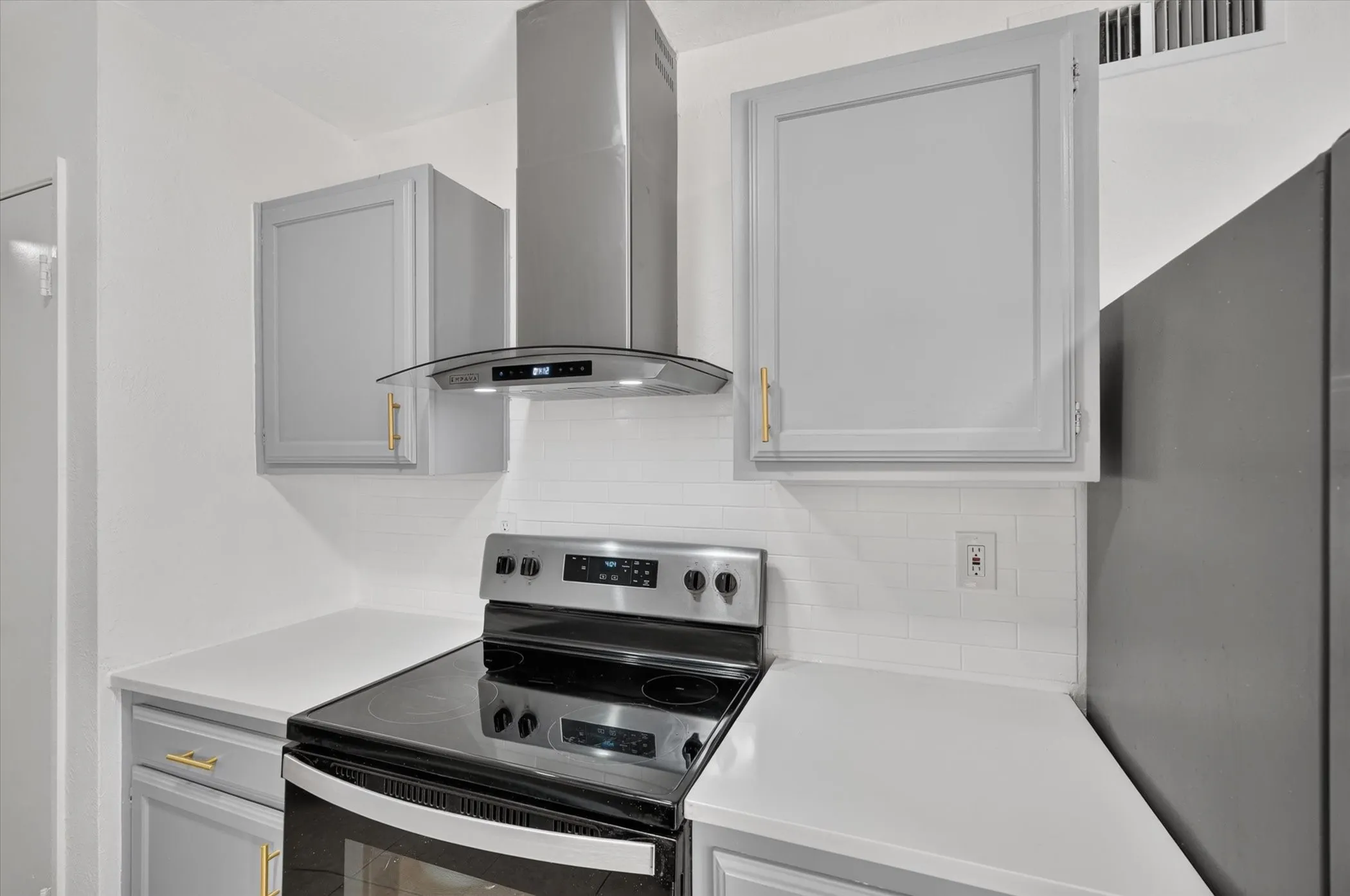 Kitchen with quartz countertops