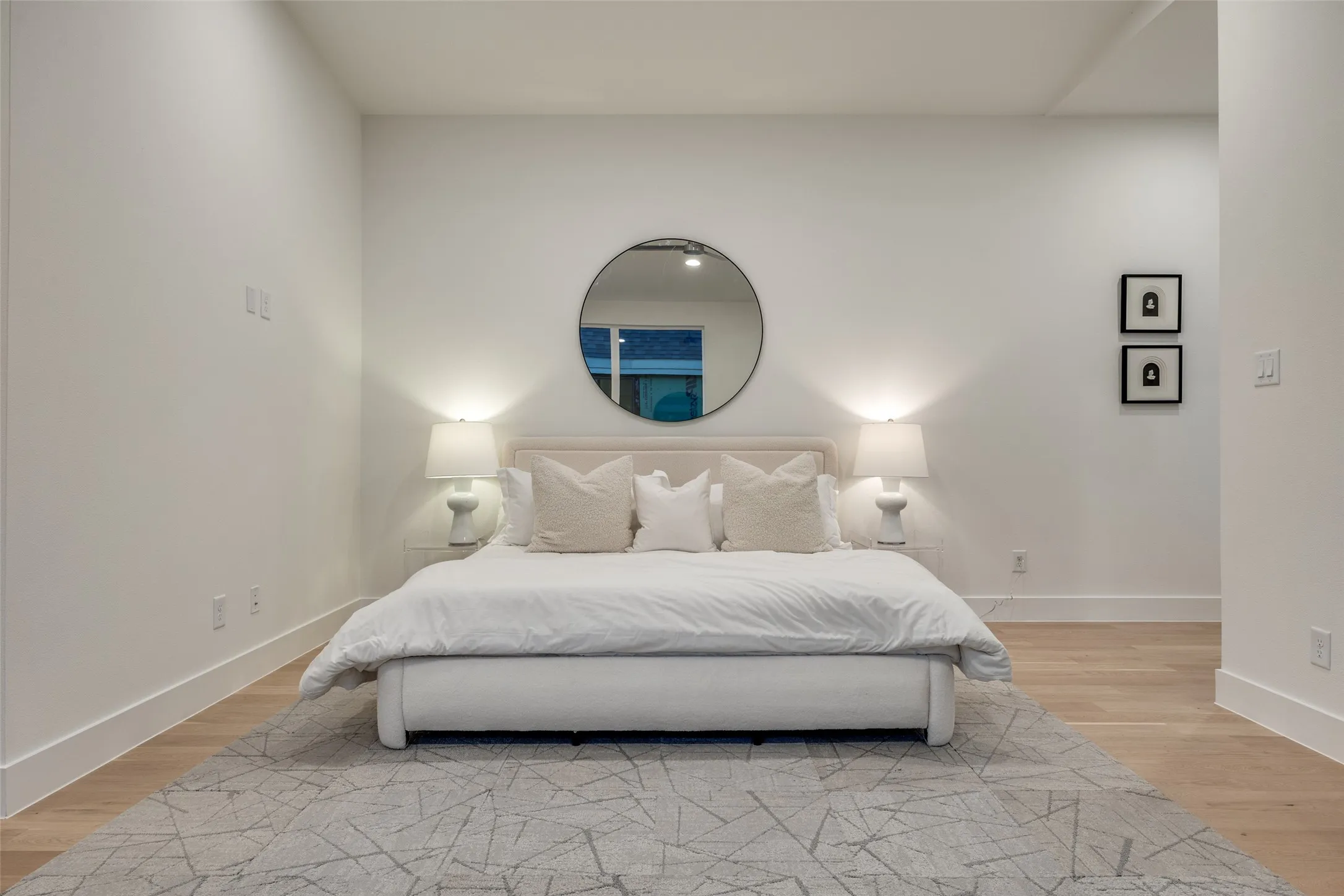 Single Family Residence For Sale in Dallas County , 5443 Ellsworth, Dallas, Texas 75206, 3 Bedroom, 4 Bathroom, 2 Garage spaces, 3,225 Sqft, built in 2025, mls#21400801, Real Estate Agent in Dallas, Homes For Sale in Dallas county, Homes For Sale in Dallas, Realtor in Dallas Texas, Real Estate Brokerage Independent Realty Texas, Luminita Cordes Realtor
