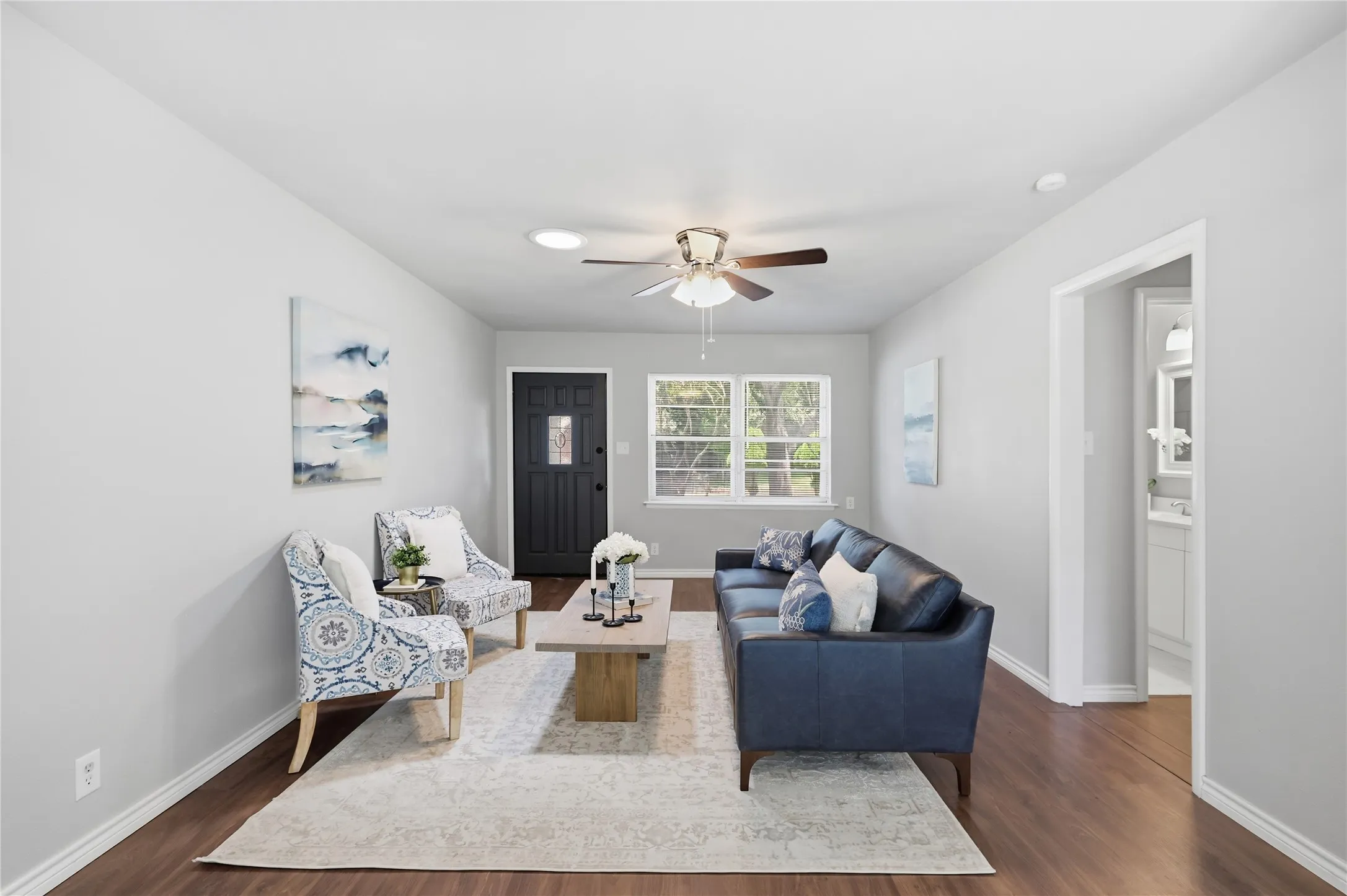Single Family Residence For Sale in Tarrant County , 2114 Brookshire Street, Arlington, Texas 76010, 3 Bedroom, 2 Bathroom, 1 Garage spaces, 1,173 Sqft, built in 1959, mls#21400800, Real Estate Agent in Arlington, Homes For Sale in Tarrant county, Homes For Sale in Arlington, Realtor in Arlington Texas, Real Estate Brokerage Independent Realty Texas, Luminita Cordes Realtor