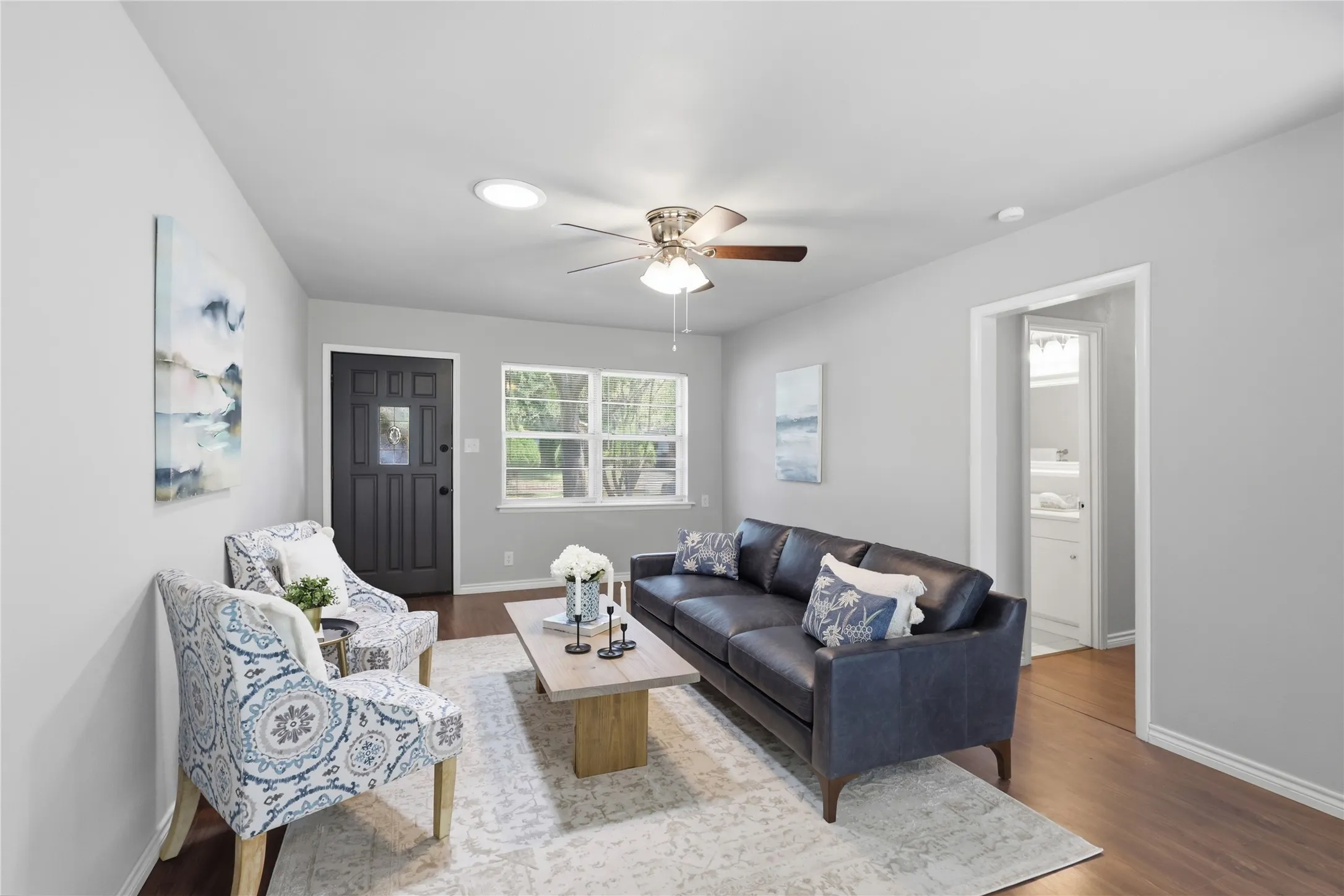 Single Family Residence For Sale in Tarrant County , 2114 Brookshire Street, Arlington, Texas 76010, 3 Bedroom, 2 Bathroom, 1 Garage spaces, 1,173 Sqft, built in 1959, mls#21400800, Real Estate Agent in Arlington, Homes For Sale in Tarrant county, Homes For Sale in Arlington, Realtor in Arlington Texas, Real Estate Brokerage Independent Realty Texas, Luminita Cordes Realtor