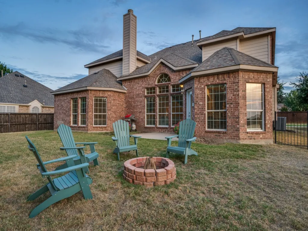 Single Family Residence For Sale in Collin County , 2603 Stallions Lane, Celina, Texas 75009, 5 Bedroom, 4 Bathroom, 3 Garage spaces, 3,873 Sqft, built in 2007, mls#21397443, Real Estate Agent in Celina, Homes For Sale in Collin county, Homes For Sale in Celina, Realtor in Celina Texas, Real Estate Brokerage Independent Realty Texas, Luminita Cordes Realtor