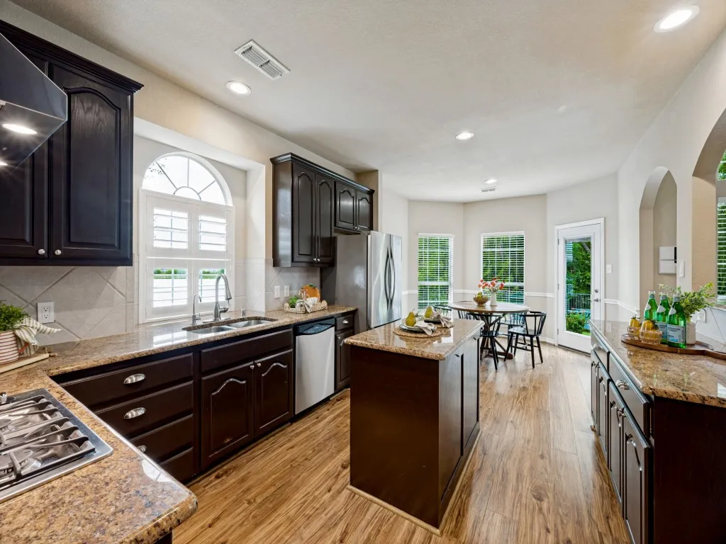 Single Family Residence For Sale in Collin County , 2603 Stallions Lane, Celina, Texas 75009, 5 Bedroom, 4 Bathroom, 3 Garage spaces, 3,873 Sqft, built in 2007, mls#21397443, Real Estate Agent in Celina, Homes For Sale in Collin county, Homes For Sale in Celina, Realtor in Celina Texas, Real Estate Brokerage Independent Realty Texas, Luminita Cordes Realtor
