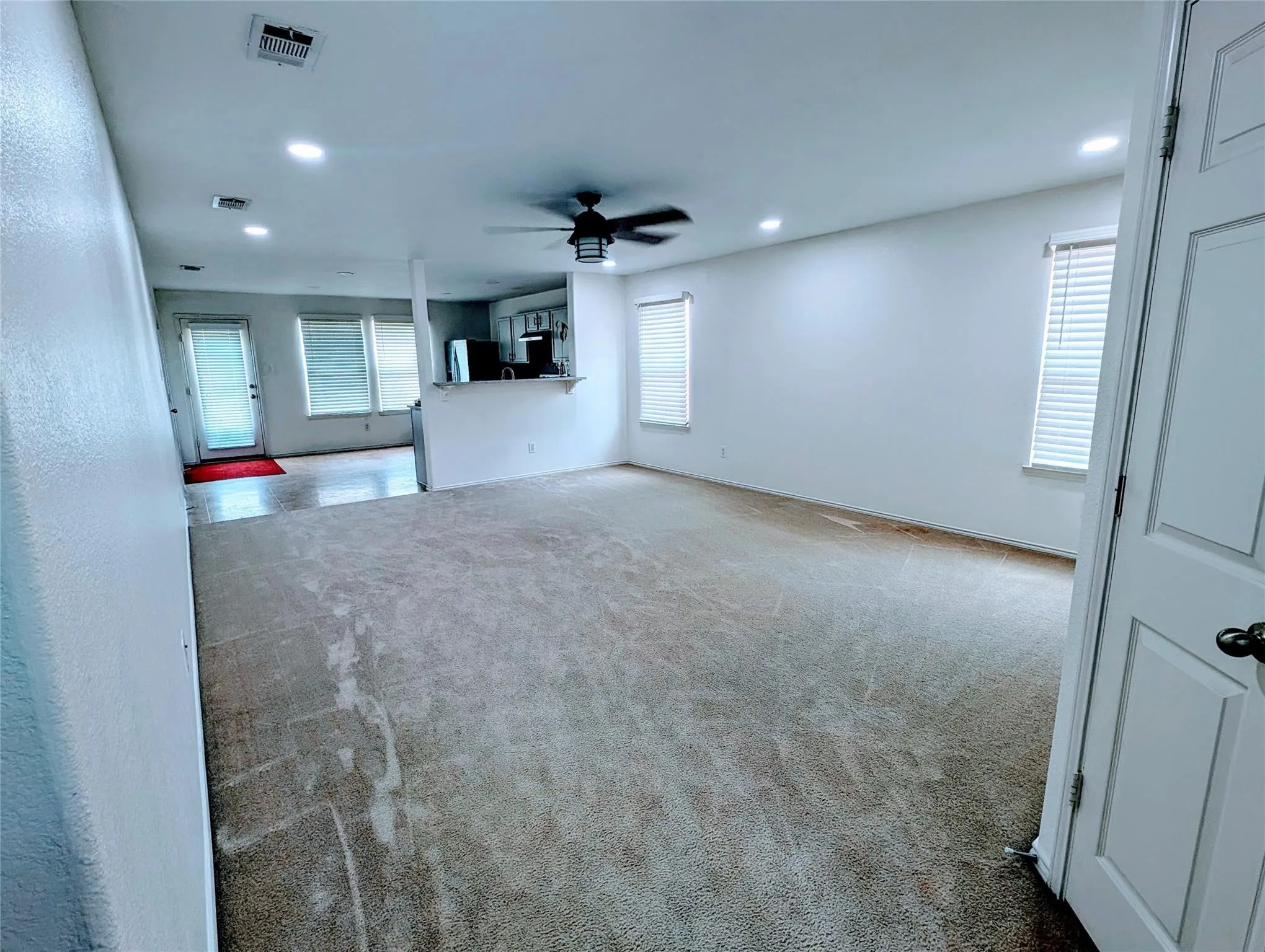 Single Family Residence For Rent in Tarrant County , 2221 Cavalry Drive, Fort Worth, Texas 76177, 3 Bedroom, 2 Bathroom, 2 Garage spaces, 1,647 Sqft, built in 2008, mls#21400811, Real Estate Agent in Fort Worth, Homes For Rent in Tarrant county, Homes For Rent in Fort Worth, Realtor in Fort Worth Texas, Real Estate Brokerage Independent Realty Texas, Luminita Cordes Realtor