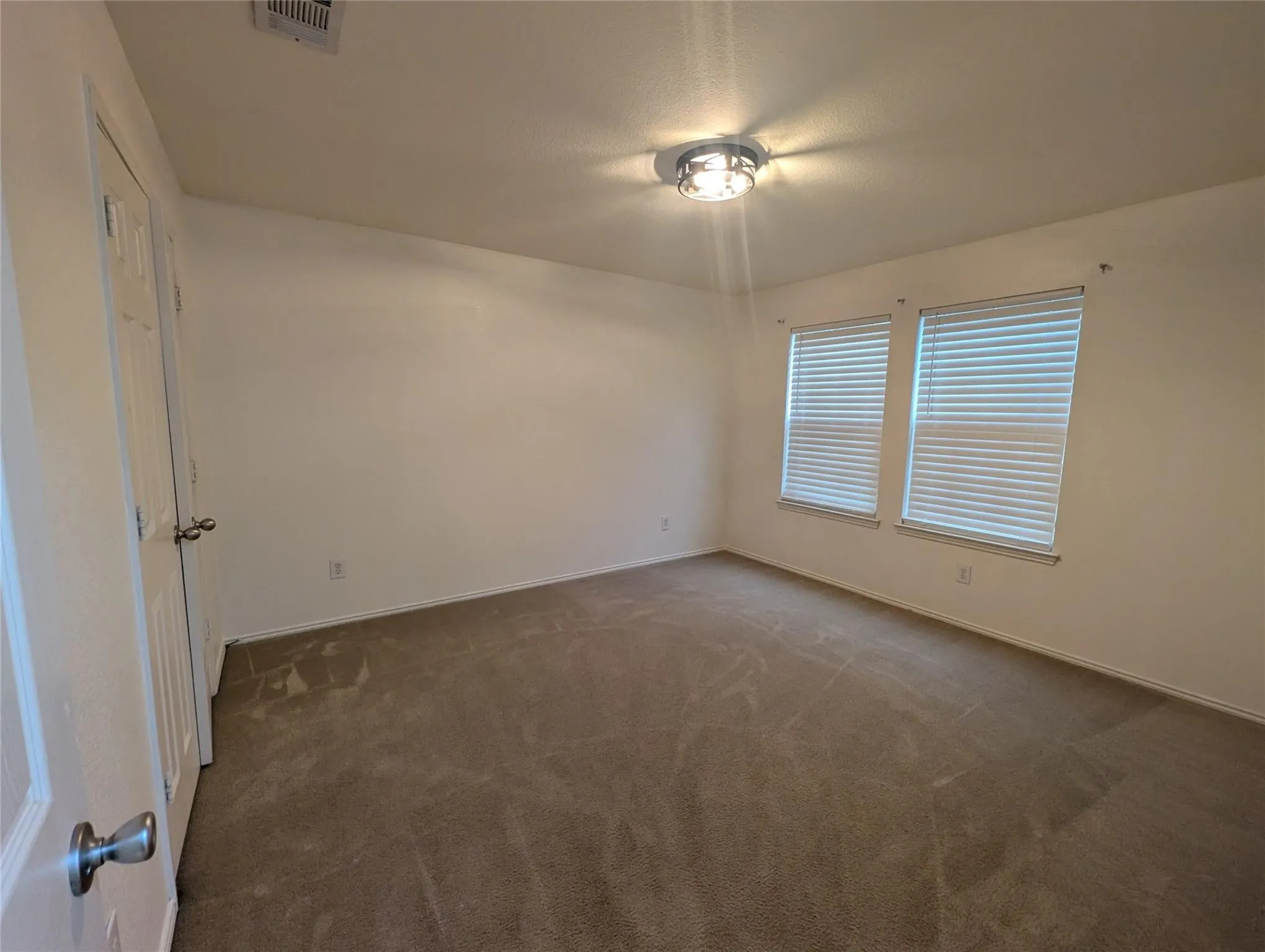 Single Family Residence For Rent in Tarrant County , 2221 Cavalry Drive, Fort Worth, Texas 76177, 3 Bedroom, 2 Bathroom, 2 Garage spaces, 1,647 Sqft, built in 2008, mls#21400811, Real Estate Agent in Fort Worth, Homes For Rent in Tarrant county, Homes For Rent in Fort Worth, Realtor in Fort Worth Texas, Real Estate Brokerage Independent Realty Texas, Luminita Cordes Realtor
