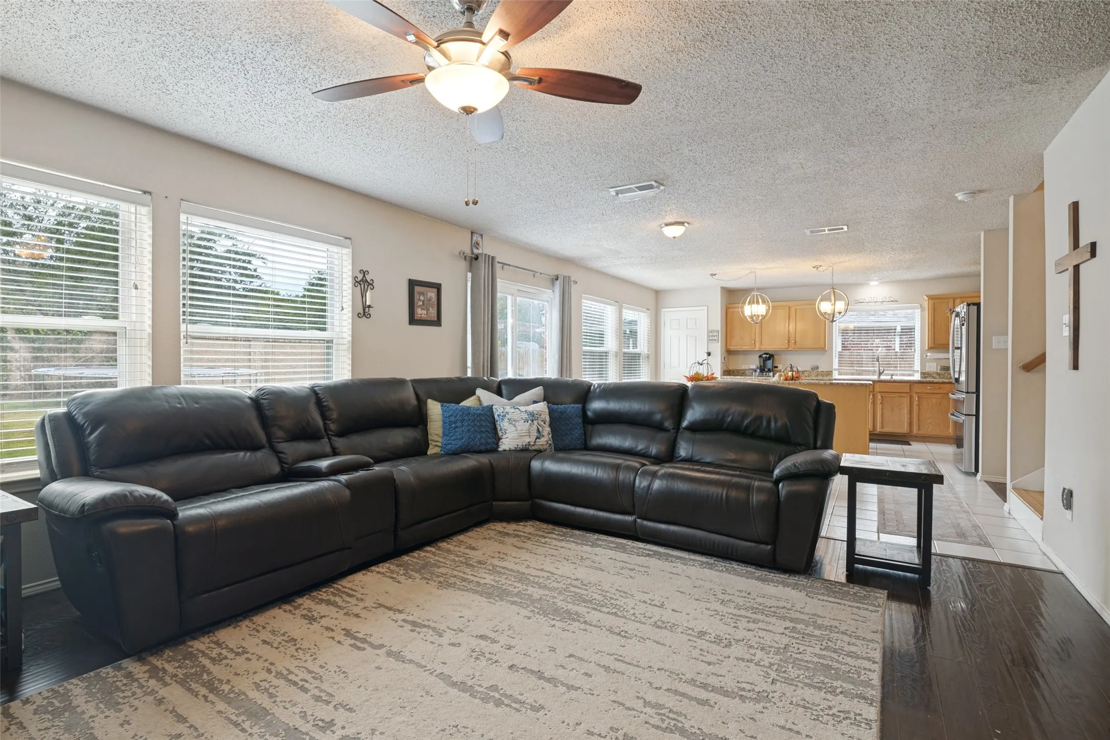 Single Family Residence For Sale in Collin County , 7321 Vista Ridge Lane, Sachse, Texas 75048, 4 Bedroom, 3 Bathroom, 2 Garage spaces, 2,107 Sqft, built in 1999, mls#21400814, Real Estate Agent in Sachse, Homes For Sale in Collin county, Homes For Sale in Sachse, Realtor in Sachse Texas, Real Estate Brokerage Independent Realty Texas, Luminita Cordes Realtor