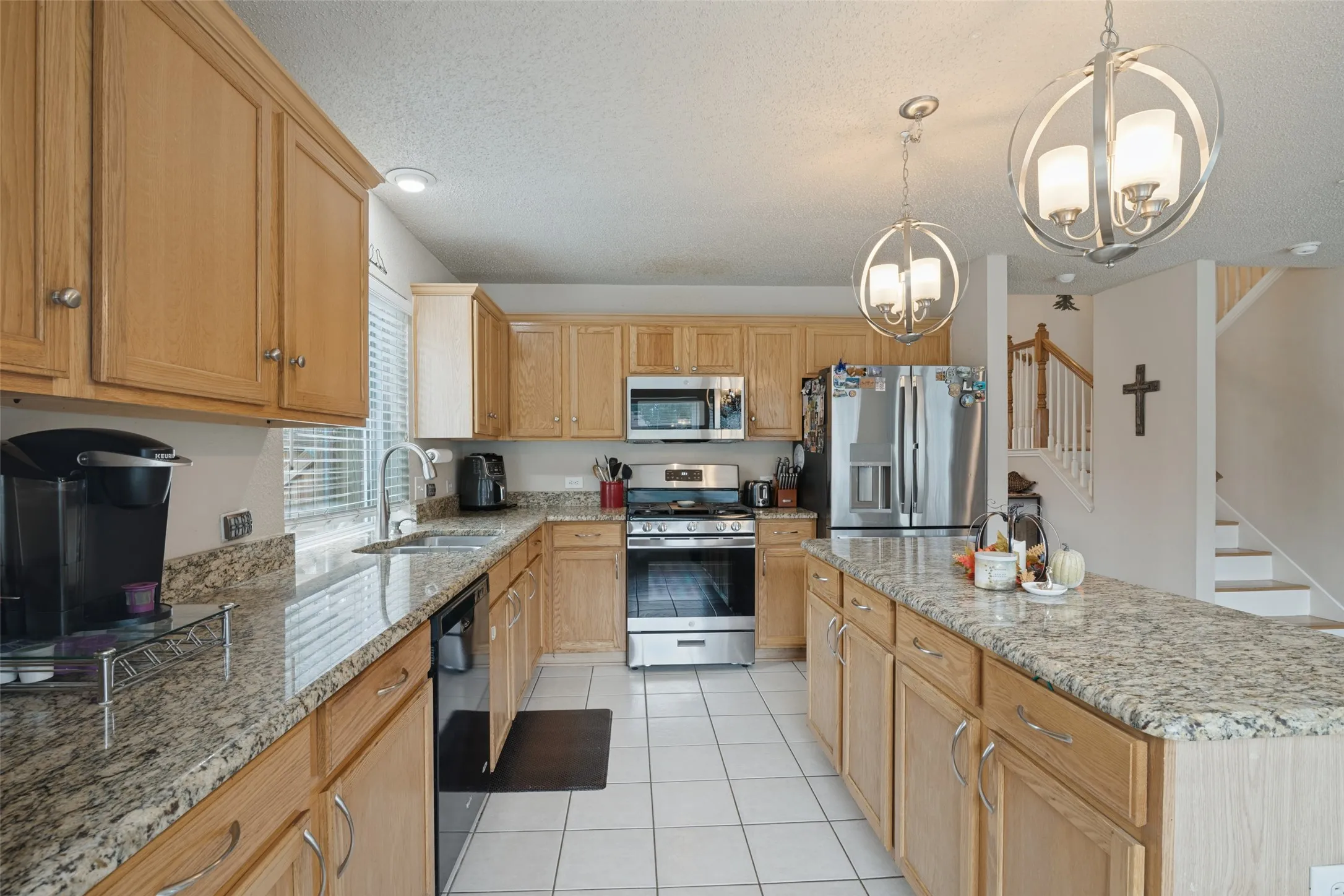 Single Family Residence For Sale in Collin County , 7321 Vista Ridge Lane, Sachse, Texas 75048, 4 Bedroom, 3 Bathroom, 2 Garage spaces, 2,107 Sqft, built in 1999, mls#21400814, Real Estate Agent in Sachse, Homes For Sale in Collin county, Homes For Sale in Sachse, Realtor in Sachse Texas, Real Estate Brokerage Independent Realty Texas, Luminita Cordes Realtor