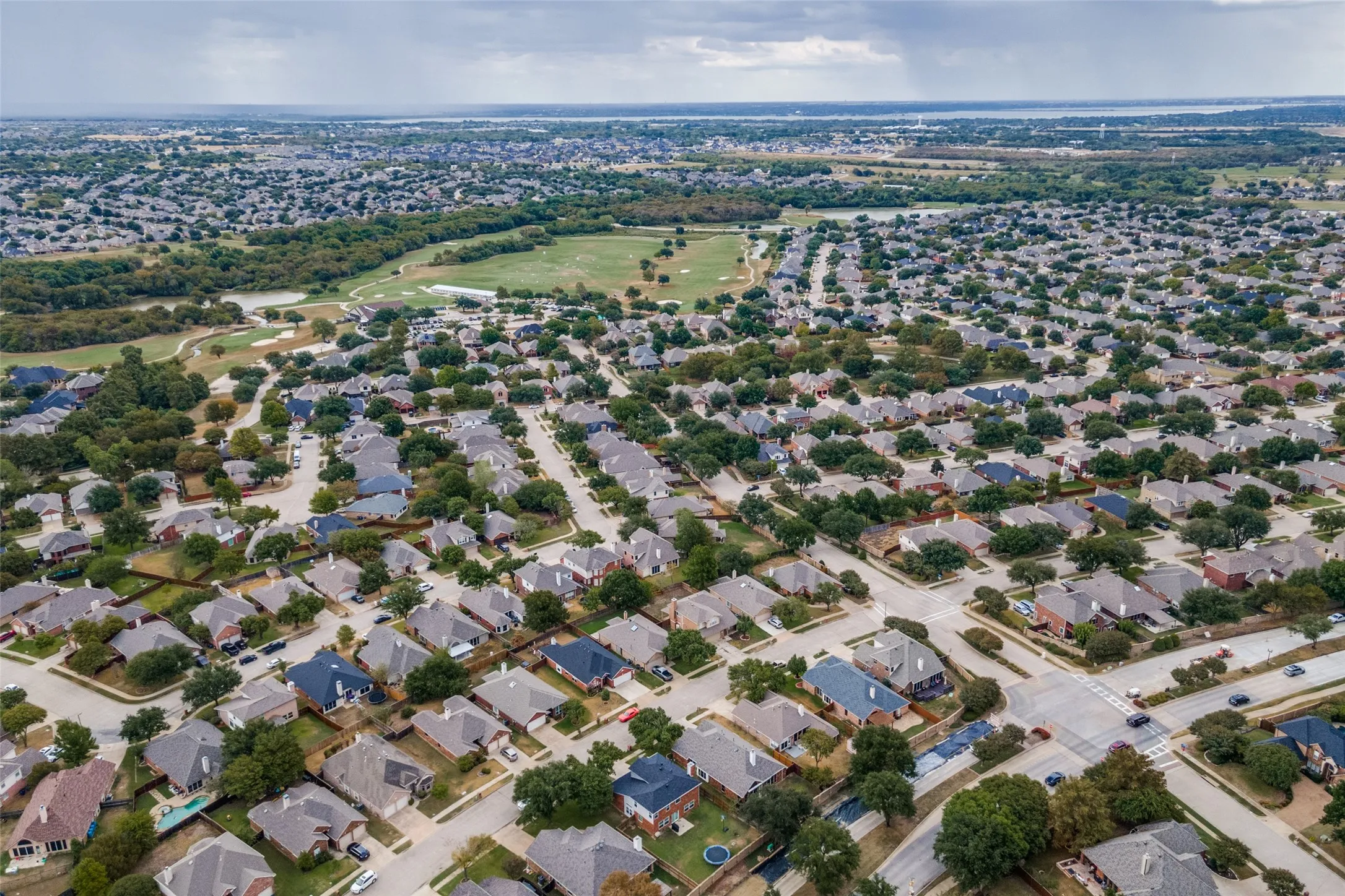 Single Family Residence For Sale in Collin County , 7321 Vista Ridge Lane, Sachse, Texas 75048, 4 Bedroom, 3 Bathroom, 2 Garage spaces, 2,107 Sqft, built in 1999, mls#21400814, Real Estate Agent in Sachse, Homes For Sale in Collin county, Homes For Sale in Sachse, Realtor in Sachse Texas, Real Estate Brokerage Independent Realty Texas, Luminita Cordes Realtor