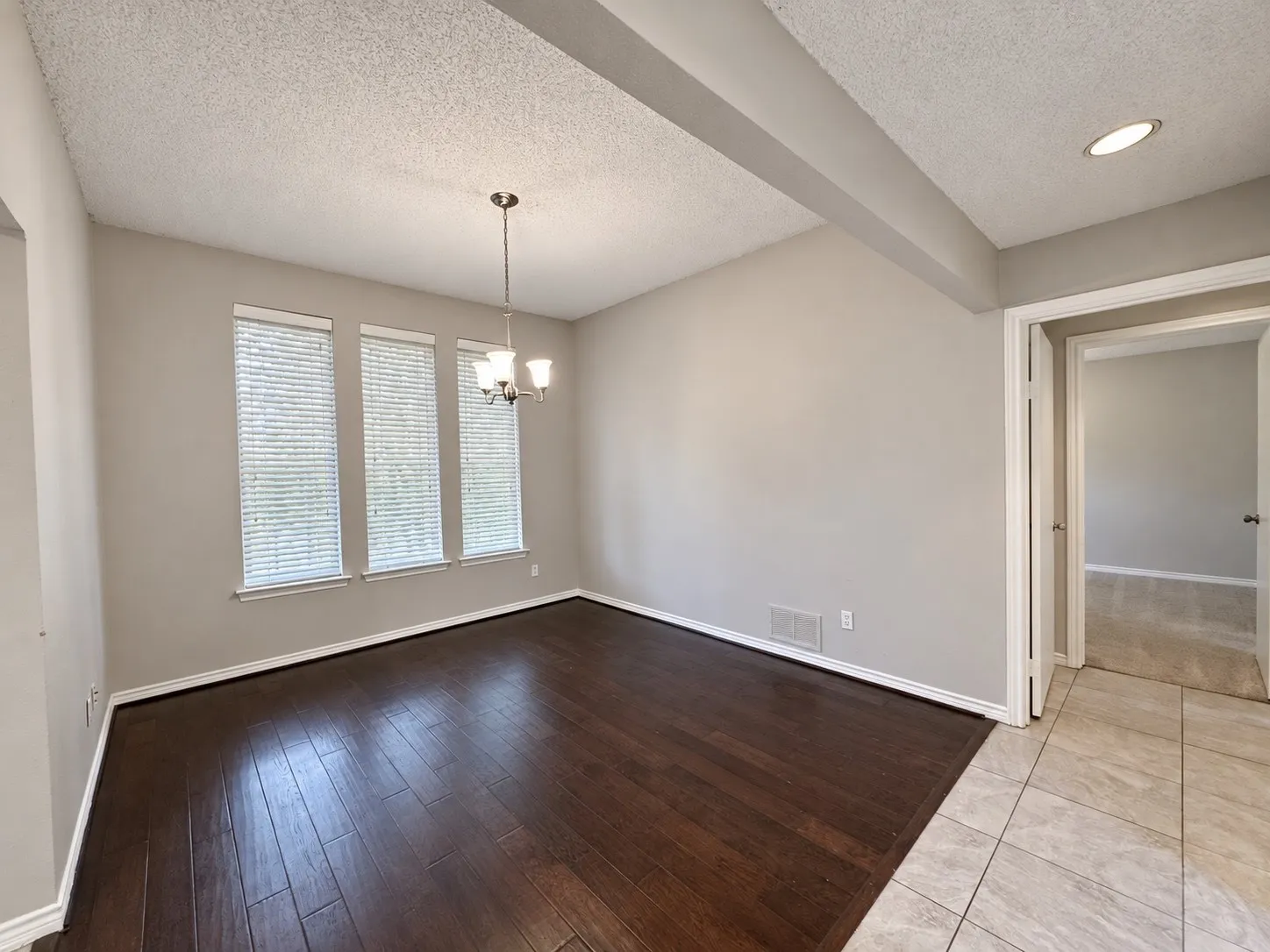 Single Family Residence For Rent in Collin County , 3620 Teakwood Lane, Plano, Texas 75075, 4 Bedroom, 3 Bathroom, 2 Garage spaces, 2,699 Sqft, built in 1980, mls#21398564, Real Estate Agent in Plano, Homes For Rent in Collin county, Homes For Rent in Plano, Realtor in Plano Texas, Real Estate Brokerage Independent Realty Texas, Luminita Cordes Realtor