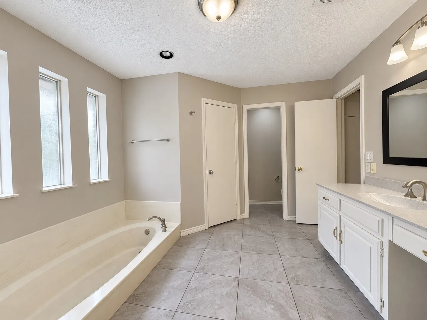 Single Family Residence For Rent in Collin County , 3620 Teakwood Lane, Plano, Texas 75075, 4 Bedroom, 3 Bathroom, 2 Garage spaces, 2,699 Sqft, built in 1980, mls#21398564, Real Estate Agent in Plano, Homes For Rent in Collin county, Homes For Rent in Plano, Realtor in Plano Texas, Real Estate Brokerage Independent Realty Texas, Luminita Cordes Realtor