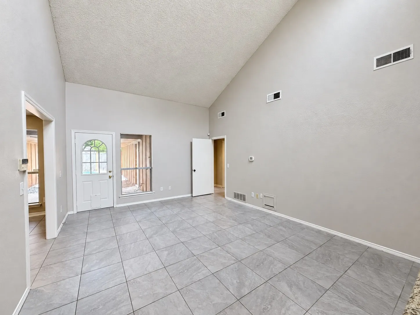 Single Family Residence For Rent in Collin County , 3620 Teakwood Lane, Plano, Texas 75075, 4 Bedroom, 3 Bathroom, 2 Garage spaces, 2,699 Sqft, built in 1980, mls#21398564, Real Estate Agent in Plano, Homes For Rent in Collin county, Homes For Rent in Plano, Realtor in Plano Texas, Real Estate Brokerage Independent Realty Texas, Luminita Cordes Realtor