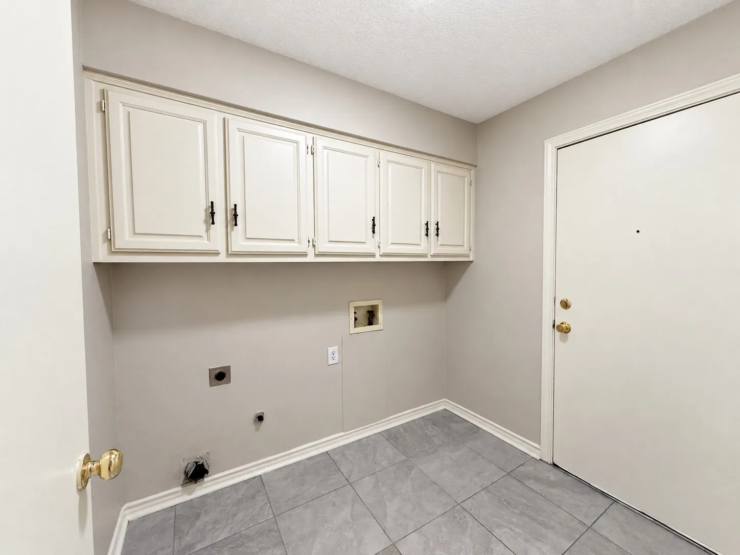Single Family Residence For Rent in Collin County , 3620 Teakwood Lane, Plano, Texas 75075, 4 Bedroom, 3 Bathroom, 2 Garage spaces, 2,699 Sqft, built in 1980, mls#21398564, Real Estate Agent in Plano, Homes For Rent in Collin county, Homes For Rent in Plano, Realtor in Plano Texas, Real Estate Brokerage Independent Realty Texas, Luminita Cordes Realtor