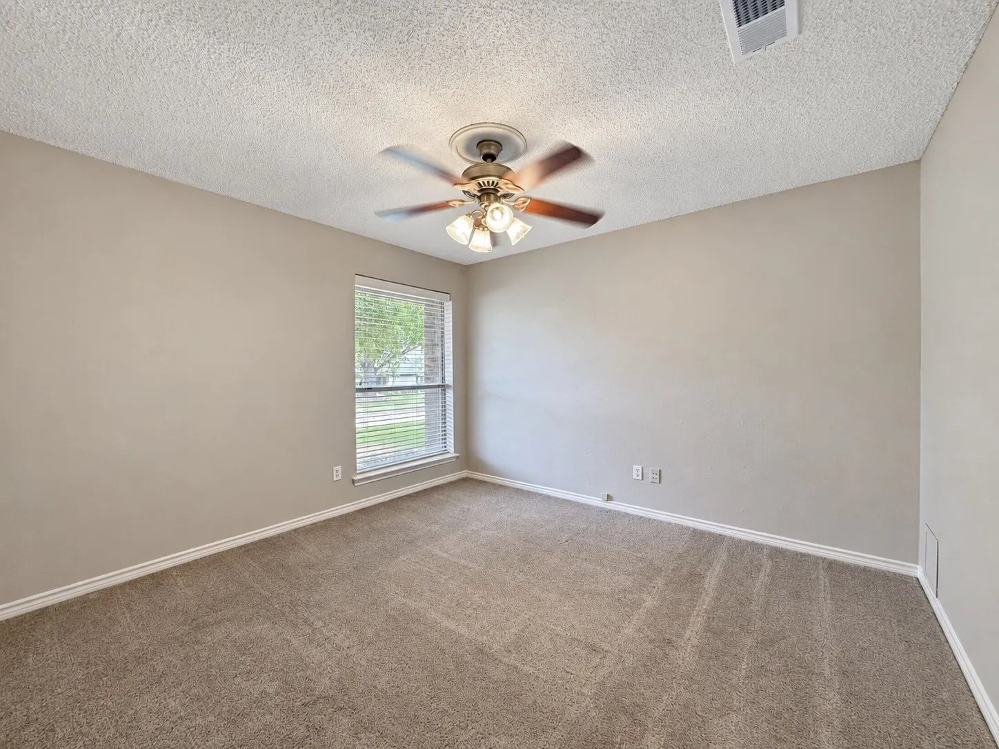 Single Family Residence For Rent in Collin County , 3620 Teakwood Lane, Plano, Texas 75075, 4 Bedroom, 3 Bathroom, 2 Garage spaces, 2,699 Sqft, built in 1980, mls#21398564, Real Estate Agent in Plano, Homes For Rent in Collin county, Homes For Rent in Plano, Realtor in Plano Texas, Real Estate Brokerage Independent Realty Texas, Luminita Cordes Realtor
