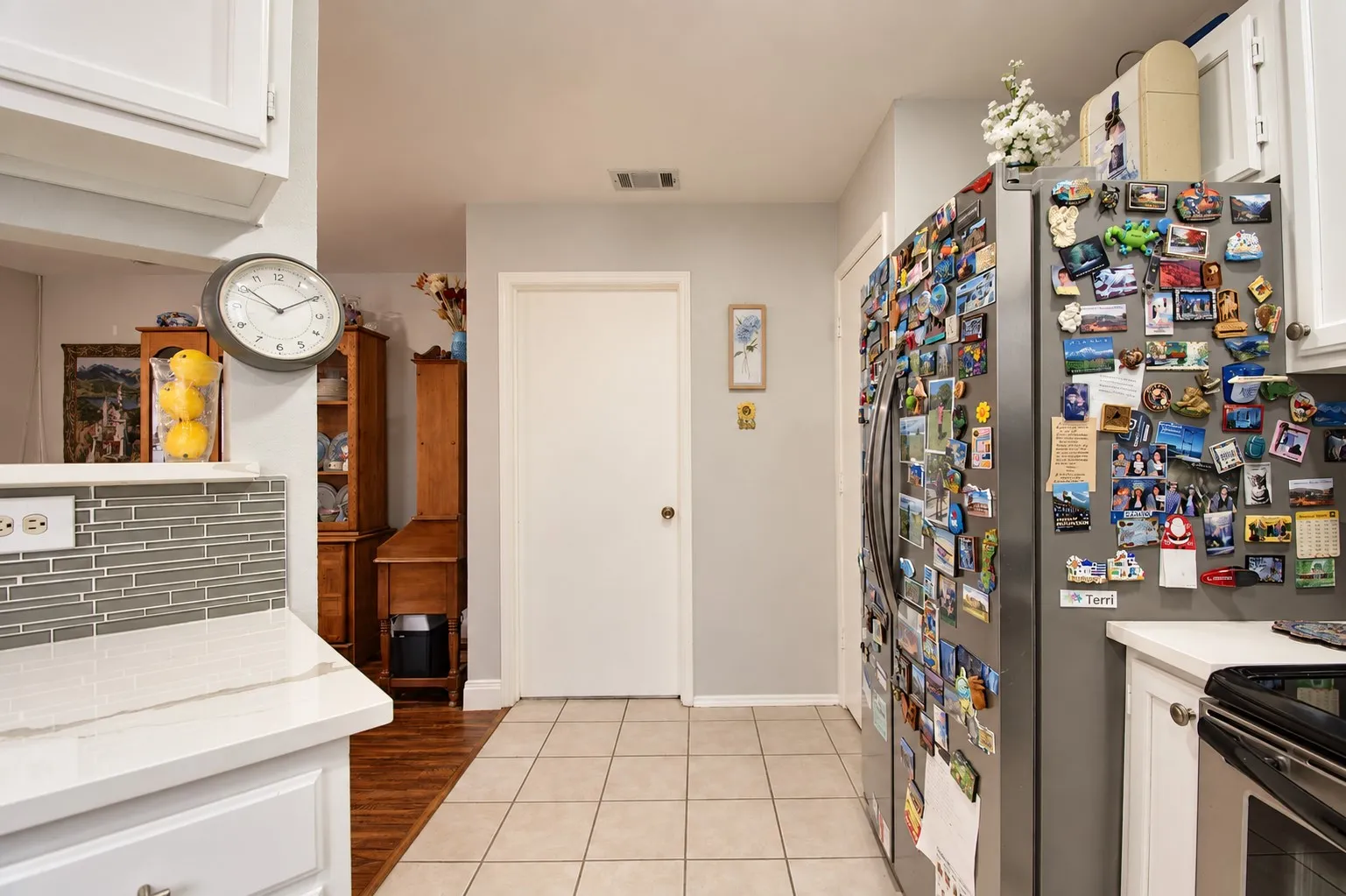 Single Family Residence For Sale in Dallas County , 1733 Wheatfield Drive, Mesquite, Texas 75149, 3 Bedroom, 2 Bathroom, 2 Garage spaces, 1,397 Sqft, built in 1985, mls#21399369, Real Estate Agent in Mesquite, Homes For Sale in Dallas county, Homes For Sale in Mesquite, Realtor in Mesquite Texas, Real Estate Brokerage Independent Realty Texas, Luminita Cordes Realtor