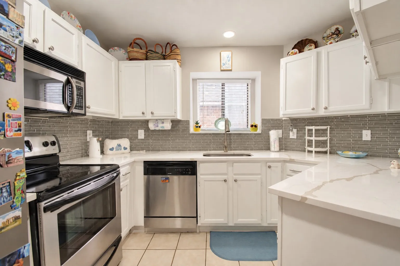 Single Family Residence For Sale in Dallas County , 1733 Wheatfield Drive, Mesquite, Texas 75149, 3 Bedroom, 2 Bathroom, 2 Garage spaces, 1,397 Sqft, built in 1985, mls#21399369, Real Estate Agent in Mesquite, Homes For Sale in Dallas county, Homes For Sale in Mesquite, Realtor in Mesquite Texas, Real Estate Brokerage Independent Realty Texas, Luminita Cordes Realtor