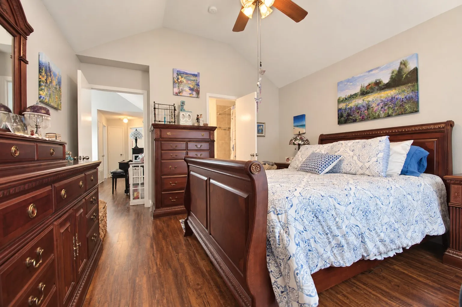 Single Family Residence For Sale in Dallas County , 1733 Wheatfield Drive, Mesquite, Texas 75149, 3 Bedroom, 2 Bathroom, 2 Garage spaces, 1,397 Sqft, built in 1985, mls#21399369, Real Estate Agent in Mesquite, Homes For Sale in Dallas county, Homes For Sale in Mesquite, Realtor in Mesquite Texas, Real Estate Brokerage Independent Realty Texas, Luminita Cordes Realtor