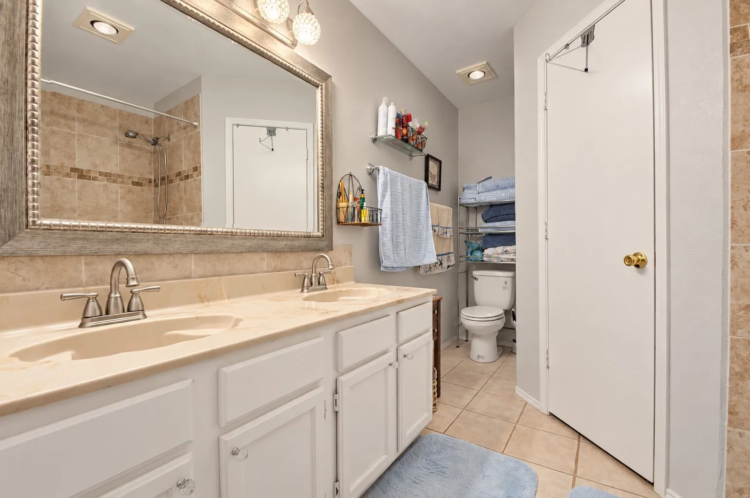 Single Family Residence For Sale in Dallas County , 1733 Wheatfield Drive, Mesquite, Texas 75149, 3 Bedroom, 2 Bathroom, 2 Garage spaces, 1,397 Sqft, built in 1985, mls#21399369, Real Estate Agent in Mesquite, Homes For Sale in Dallas county, Homes For Sale in Mesquite, Realtor in Mesquite Texas, Real Estate Brokerage Independent Realty Texas, Luminita Cordes Realtor