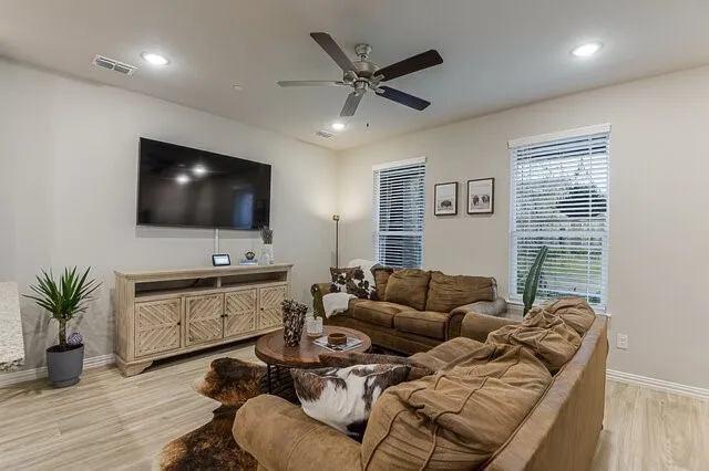 Townhouse For Rent in Dallas County , 2728 Baneberry Lane, Mesquite, Texas 75150, 3 Bedroom, 3 Bathroom, 2 Garage spaces, 1,484 Sqft, built in 2021, mls#21397948, Real Estate Agent in Mesquite, Homes For Rent in Dallas county, Homes For Rent in Mesquite, Realtor in Mesquite Texas, Real Estate Brokerage Independent Realty Texas, Luminita Cordes Realtor