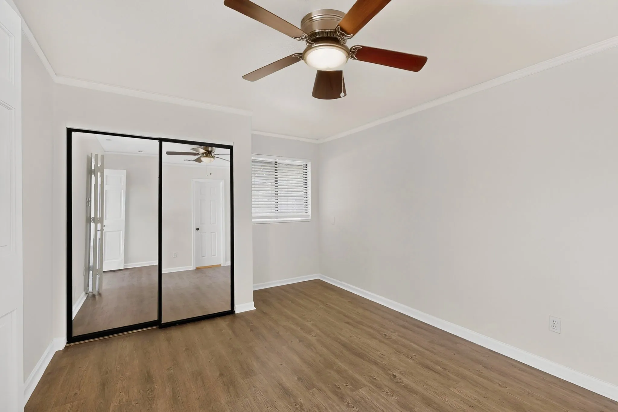 Single Family Residence For Rent in Dallas County , 2707 Belmeade Drive, Carrollton, Texas 75006, 2 Bedroom, 2 Bathroom, 2 Garage spaces, 1,430 Sqft, built in 1981, mls#21400790, Real Estate Agent in Carrollton, Homes For Rent in Dallas county, Homes For Rent in Carrollton, Realtor in Carrollton Texas, Real Estate Brokerage Independent Realty Texas, Luminita Cordes Realtor