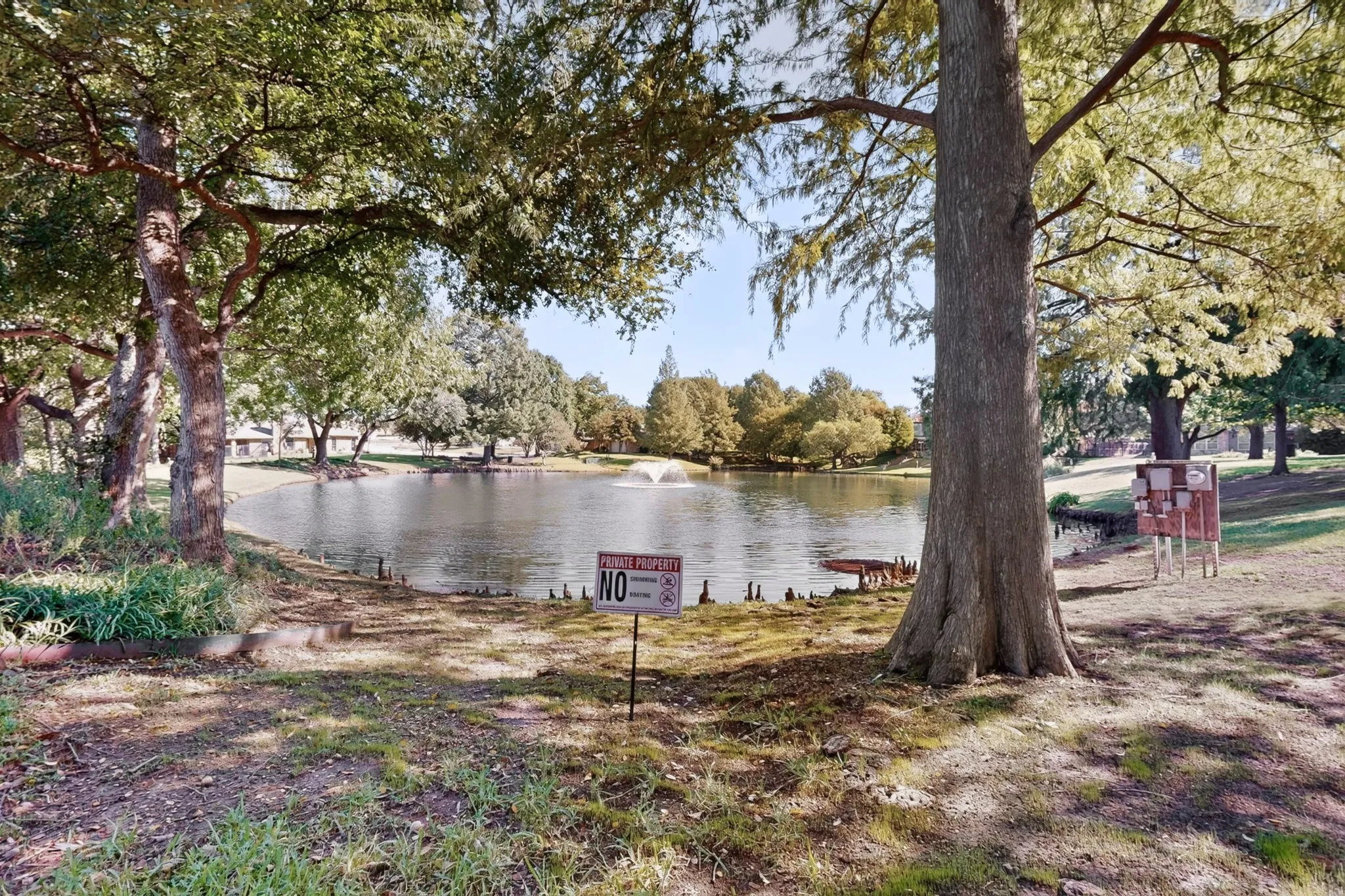 Single Family Residence For Rent in Dallas County , 2707 Belmeade Drive, Carrollton, Texas 75006, 2 Bedroom, 2 Bathroom, 2 Garage spaces, 1,430 Sqft, built in 1981, mls#21400790, Real Estate Agent in Carrollton, Homes For Rent in Dallas county, Homes For Rent in Carrollton, Realtor in Carrollton Texas, Real Estate Brokerage Independent Realty Texas, Luminita Cordes Realtor