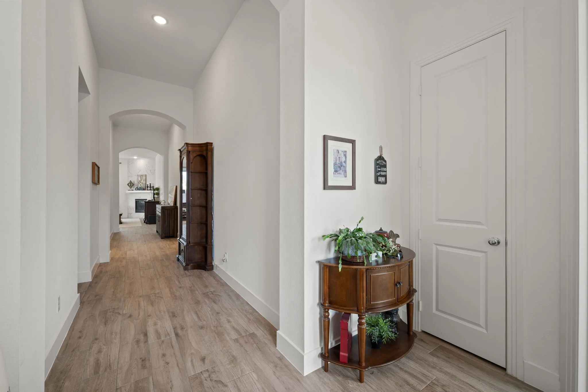 Single Family Residence For Sale in Grayson County , 1912 Mcdougall Creek, Van Alstyne, Texas 75495, 4 Bedroom, 3 Bathroom, 2 Garage spaces, 2,305 Sqft, built in 2021, mls#21398962, Real Estate Agent in Van Alstyne, Homes For Sale in Grayson county, Homes For Sale in Van Alstyne, Realtor in Van Alstyne Texas, Real Estate Brokerage Independent Realty Texas, Luminita Cordes Realtor