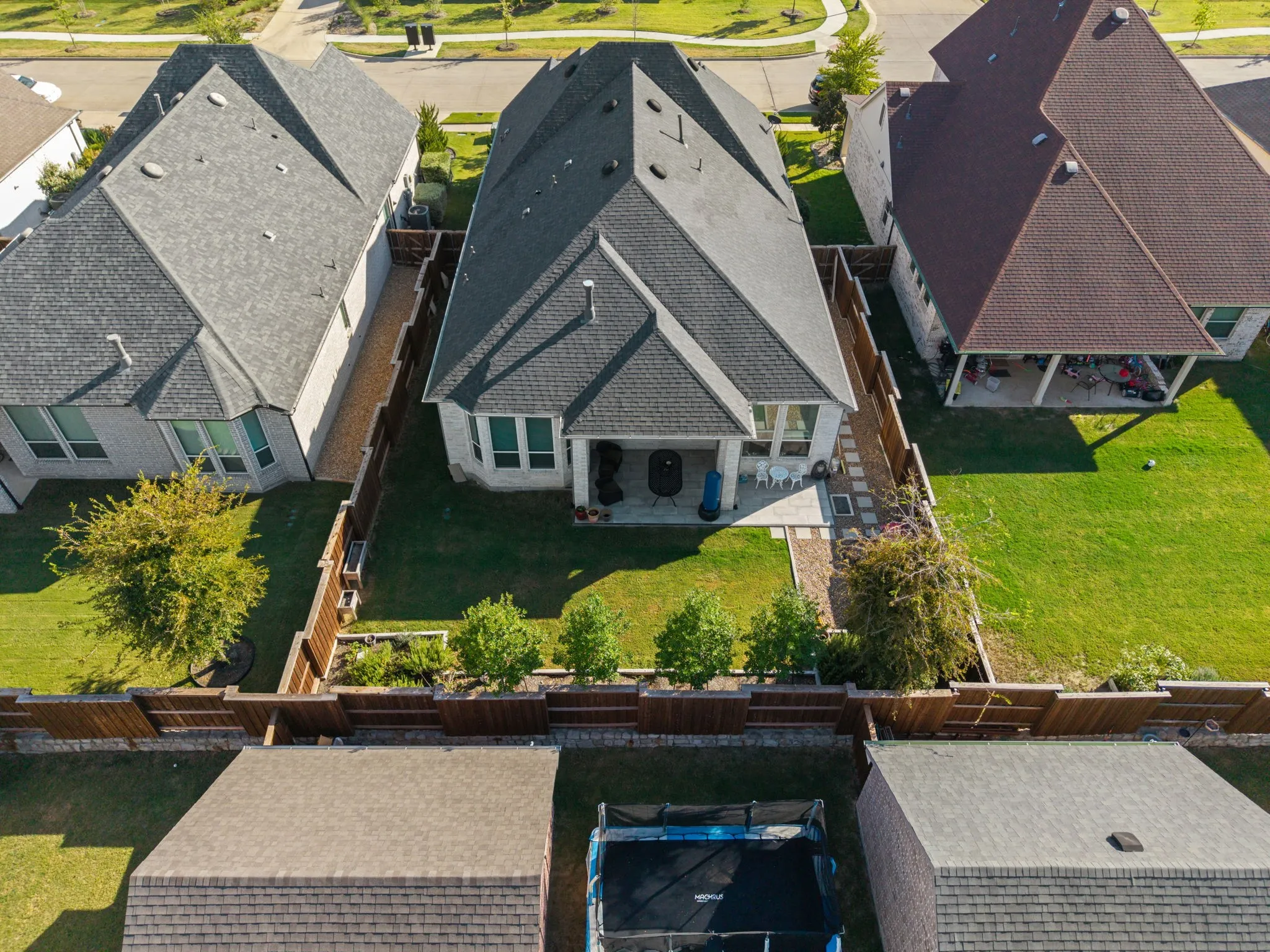Single Family Residence For Sale in Grayson County , 1912 Mcdougall Creek, Van Alstyne, Texas 75495, 4 Bedroom, 3 Bathroom, 2 Garage spaces, 2,305 Sqft, built in 2021, mls#21398962, Real Estate Agent in Van Alstyne, Homes For Sale in Grayson county, Homes For Sale in Van Alstyne, Realtor in Van Alstyne Texas, Real Estate Brokerage Independent Realty Texas, Luminita Cordes Realtor